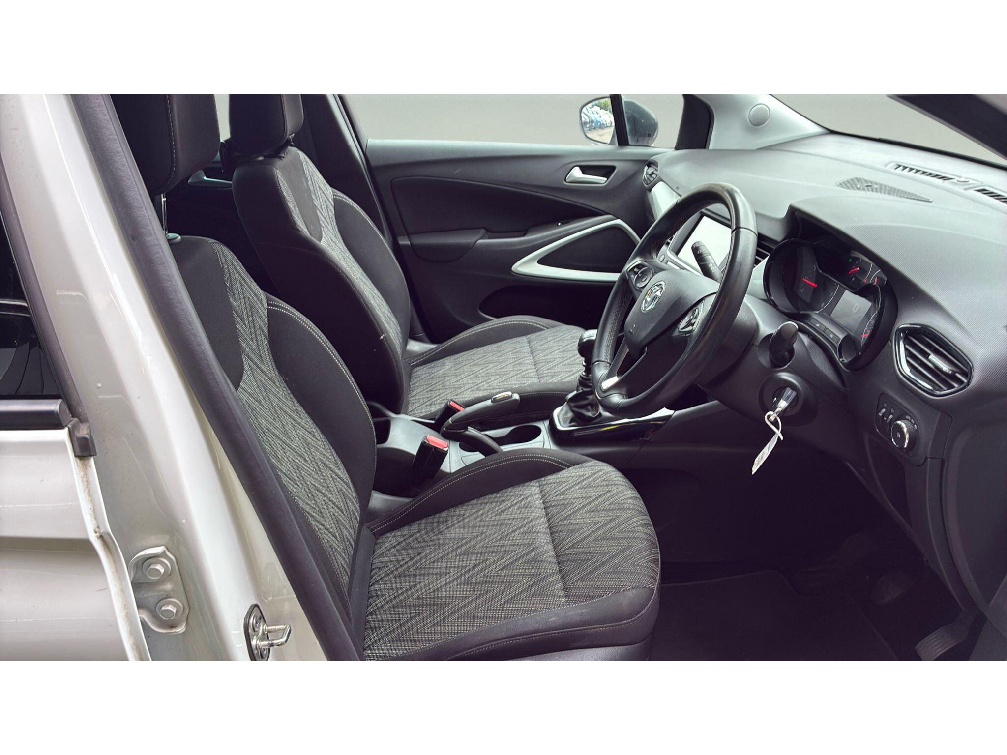 Vauxhall Crossland X view 8