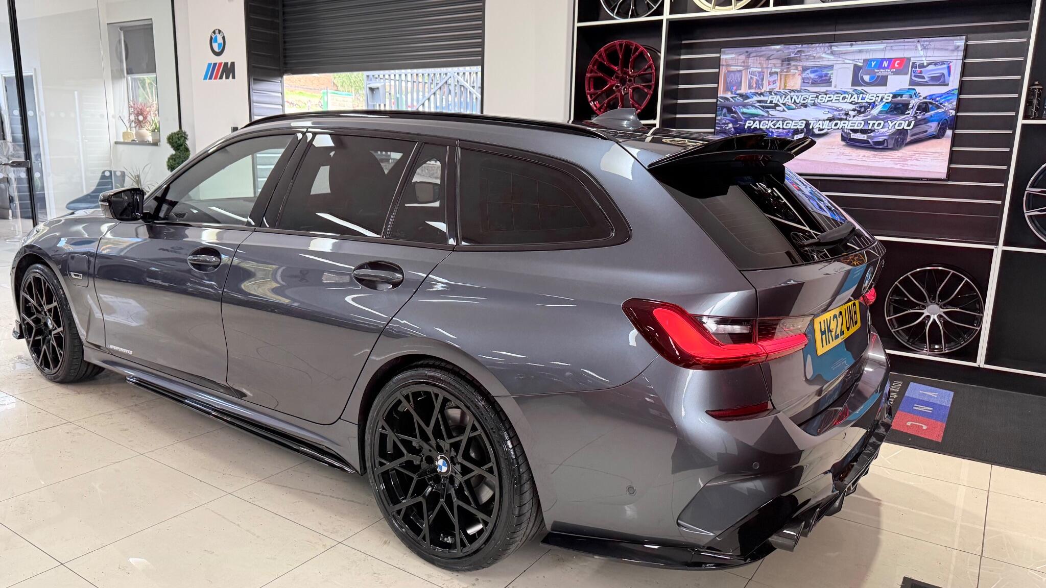 BMW 3 Series view 38
