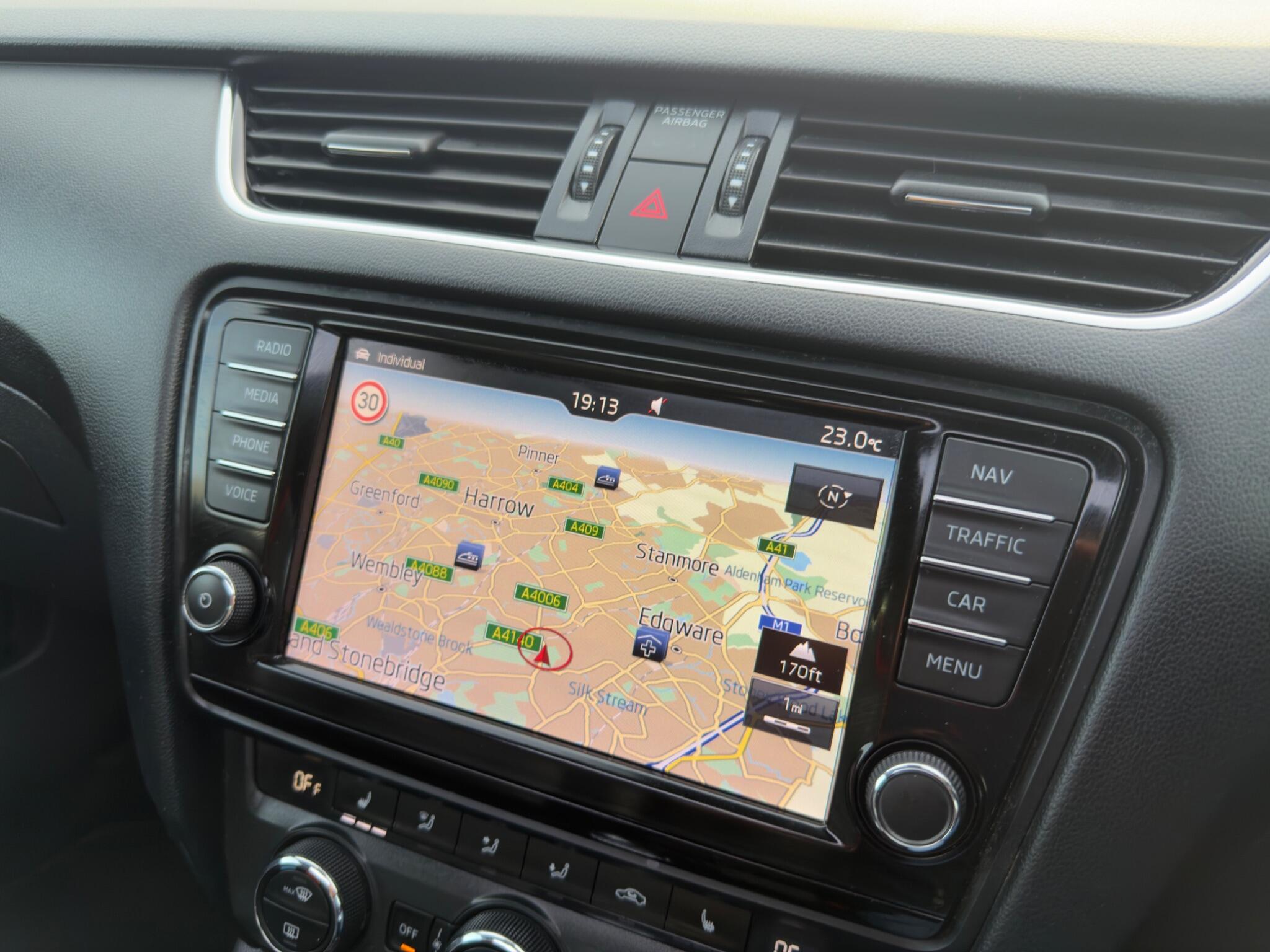 Skoda Octavia view 25