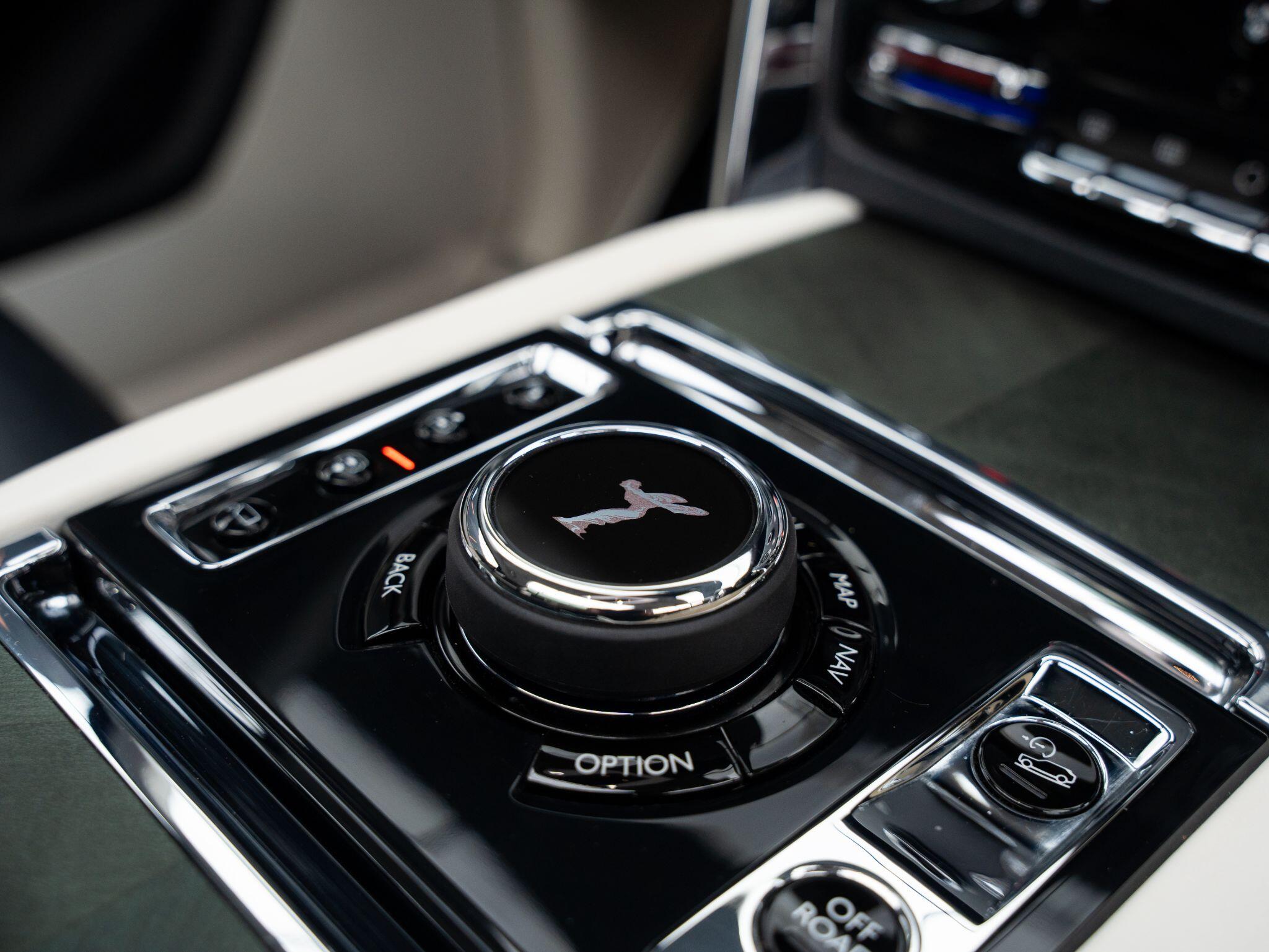 Rolls-Royce Cullinan view 29