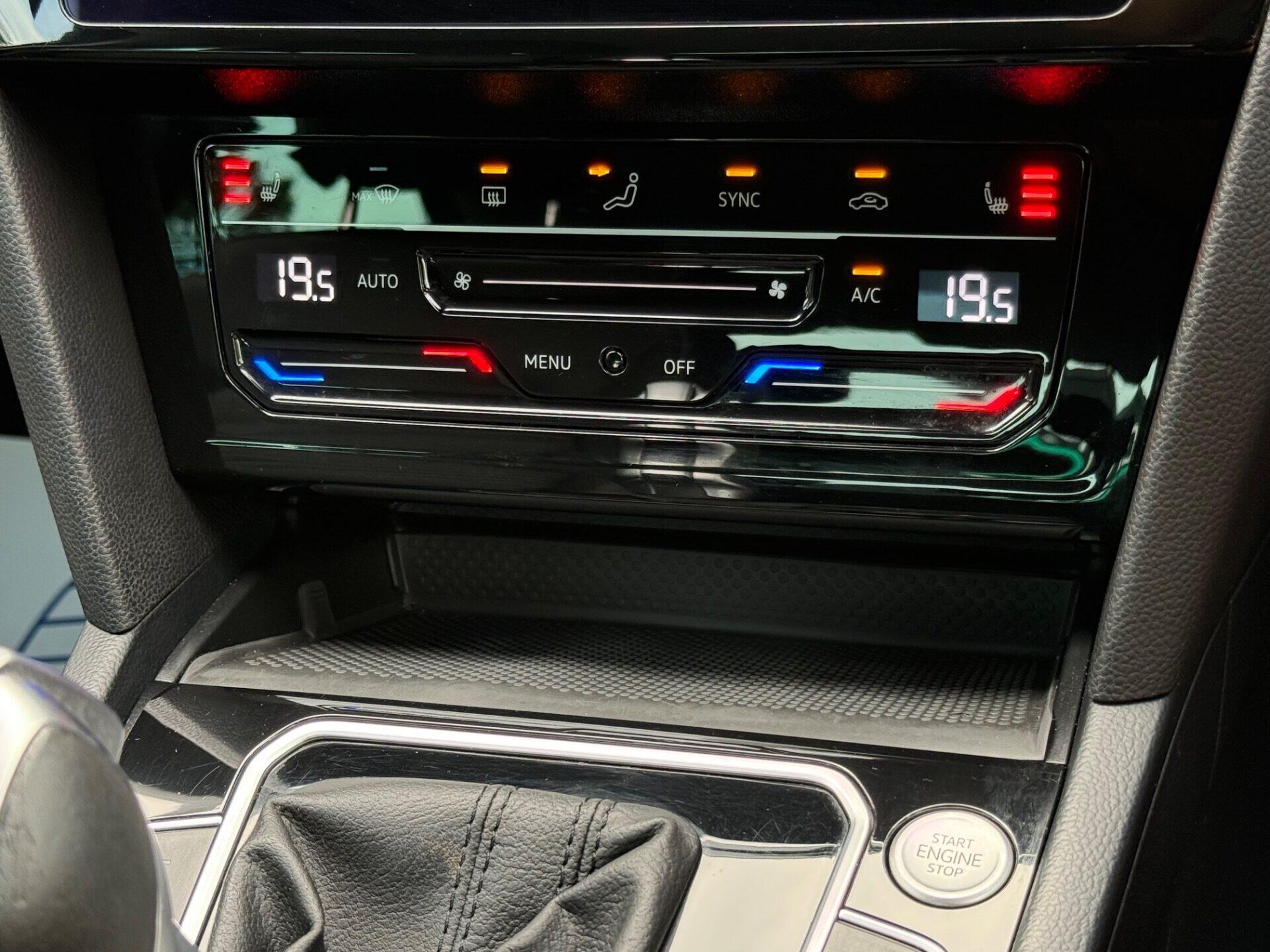 Volkswagen Passat view 39