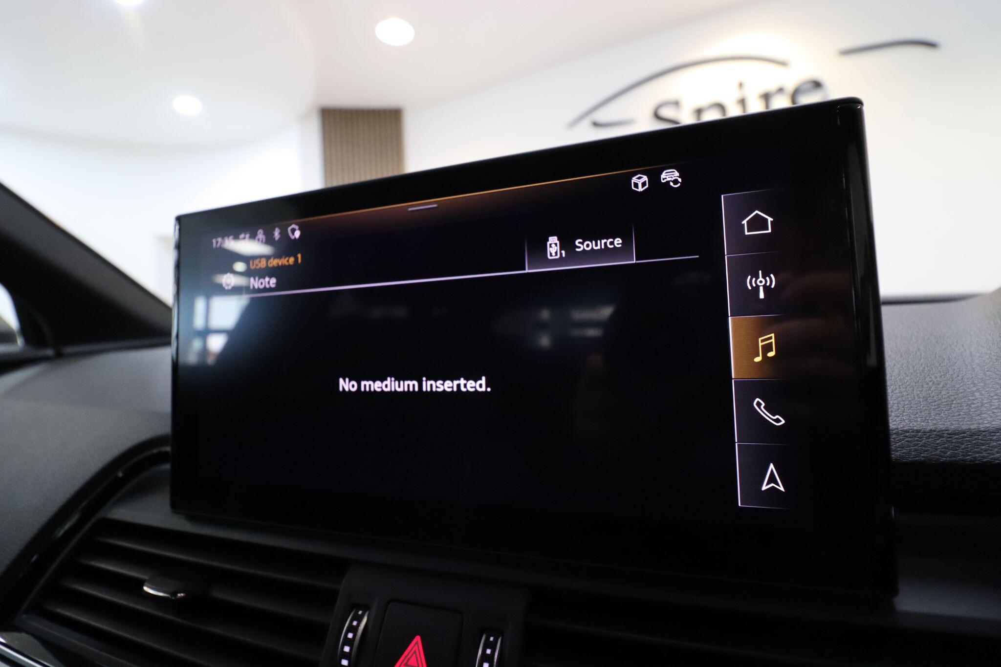 Audi Q5 view 36