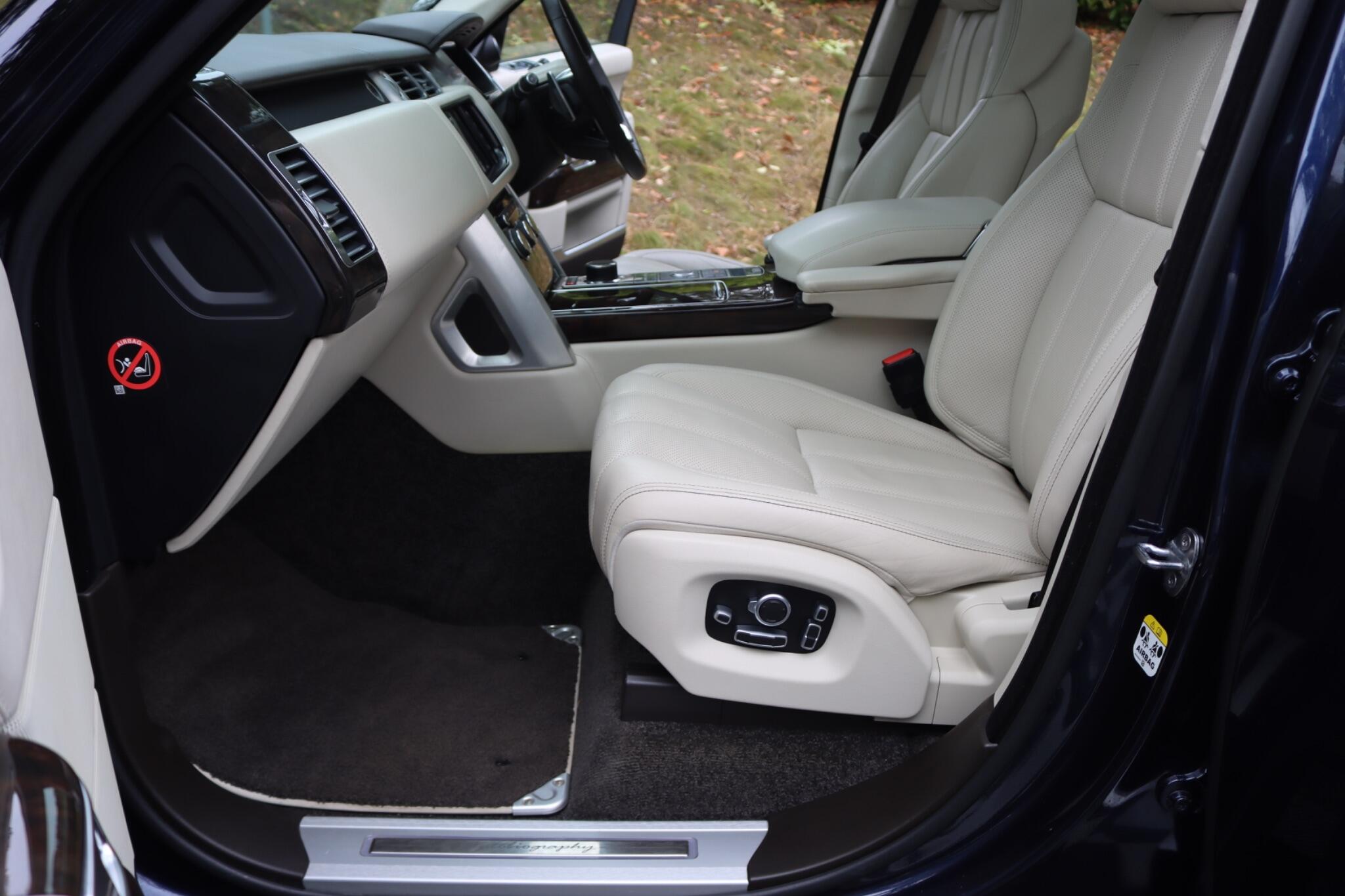 Land Rover Range Rover view 86