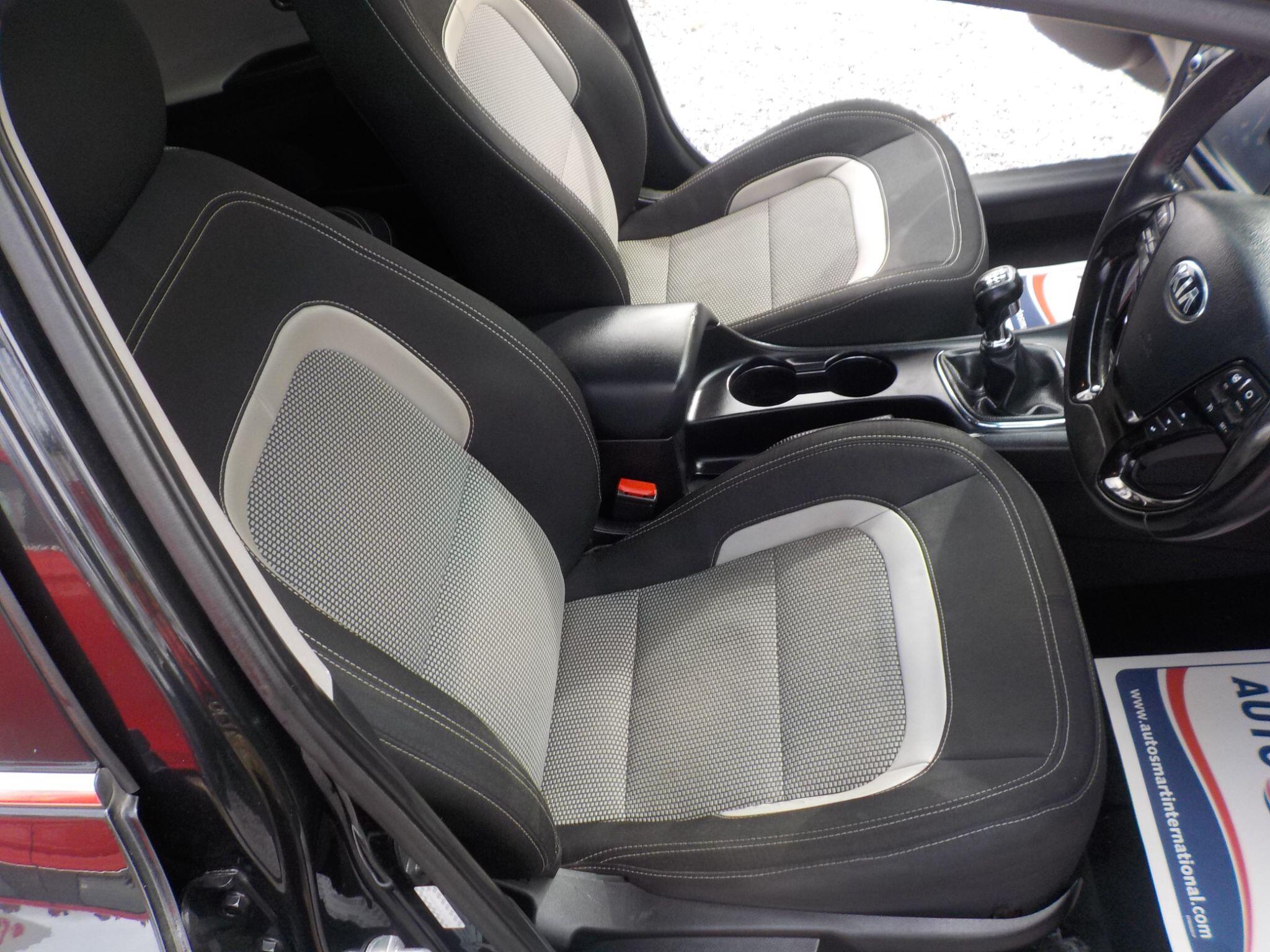Kia Ceed 1.0 T-GDi 3 Euro 6 (s/s) 5dr