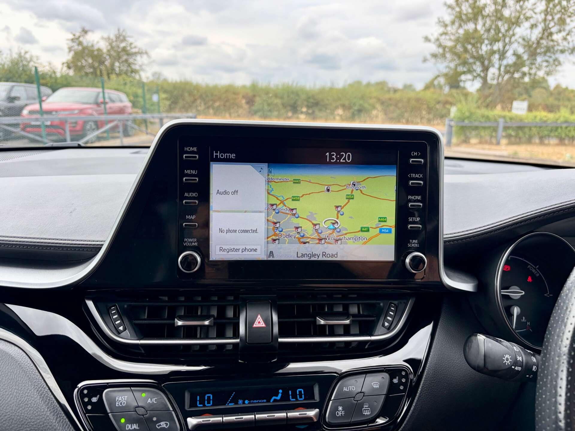 Toyota C-HR view 43