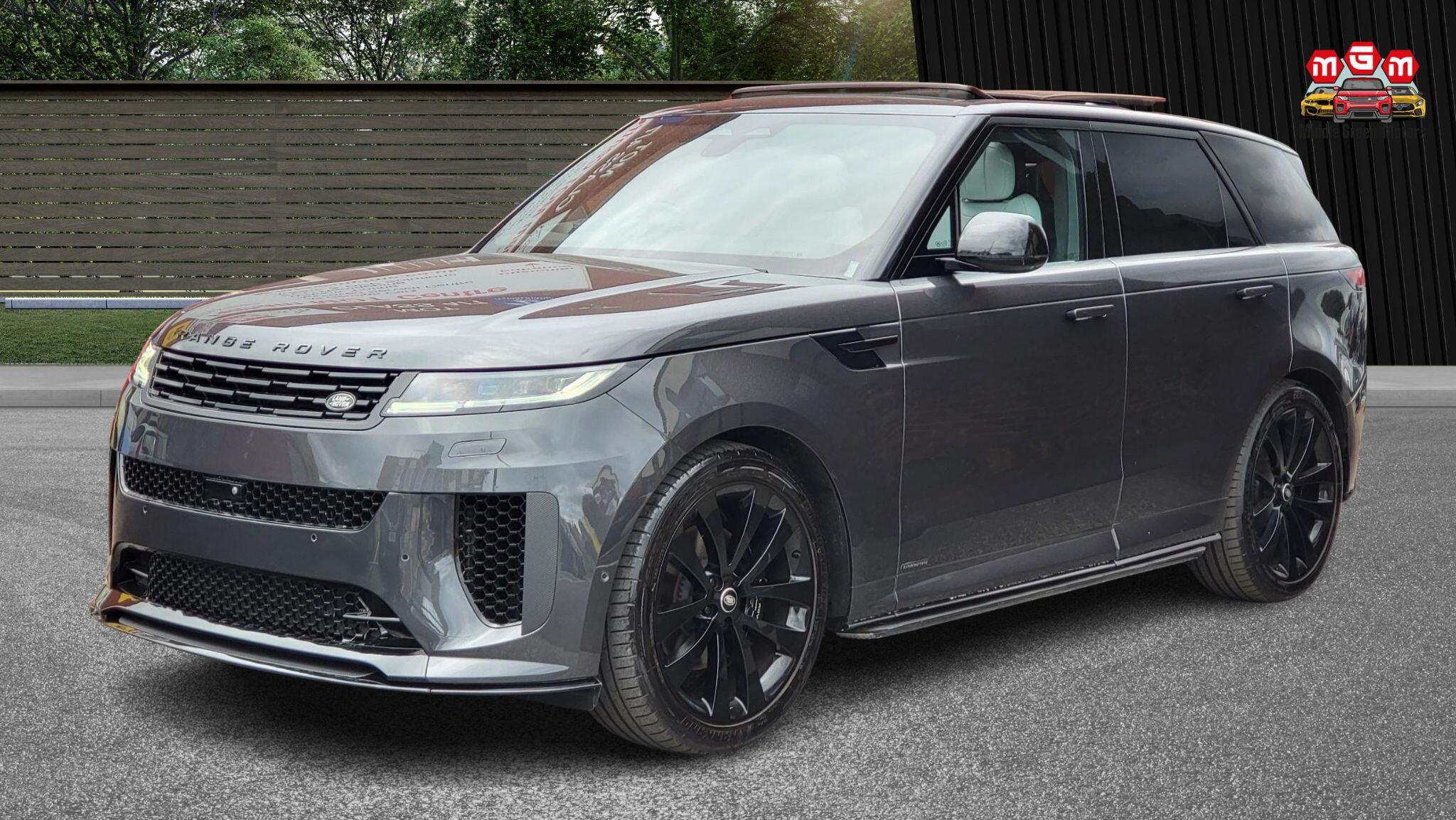 Land Rover Range Rover Sport view 4
