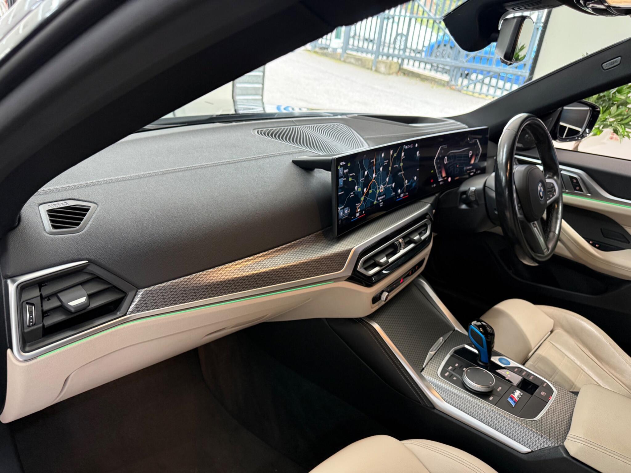 BMW I4 view 32