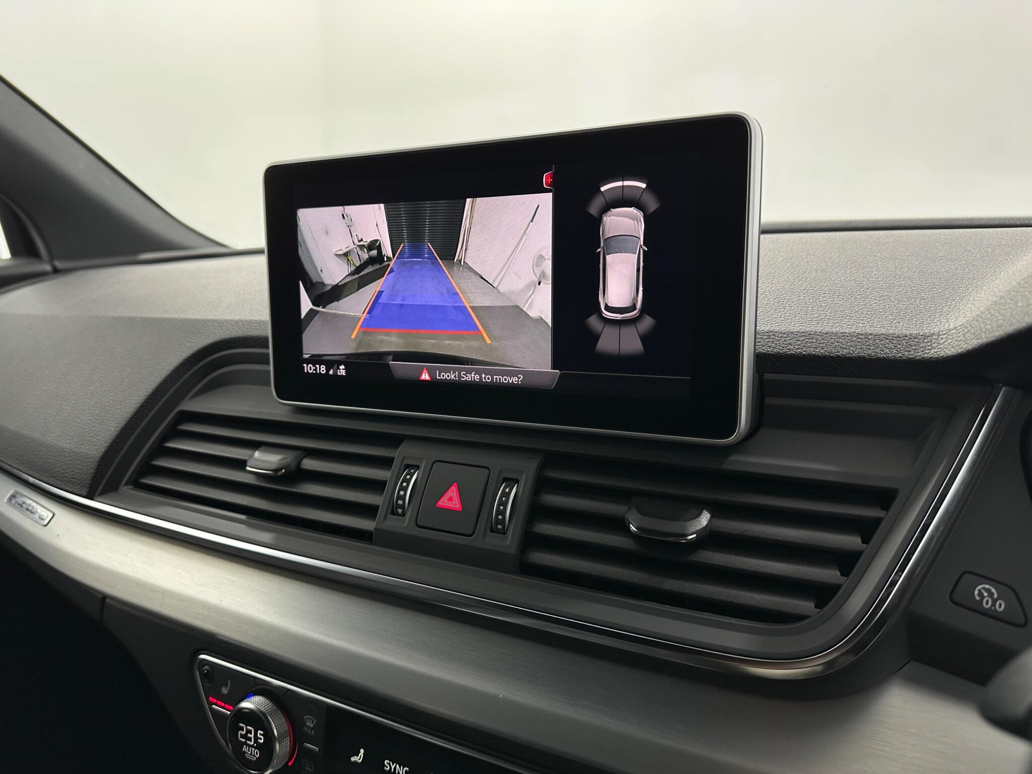 Audi Q5 view 24