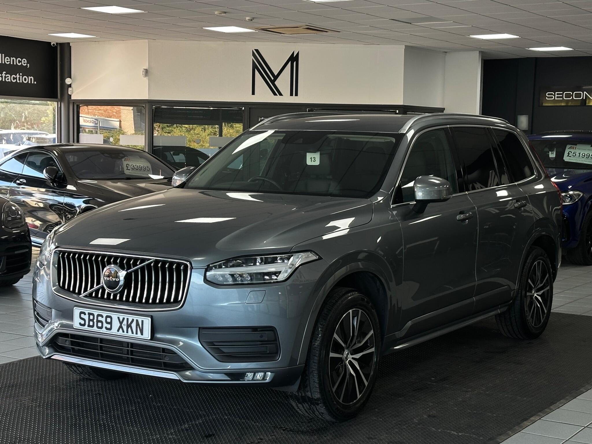 Volvo XC90 view 6