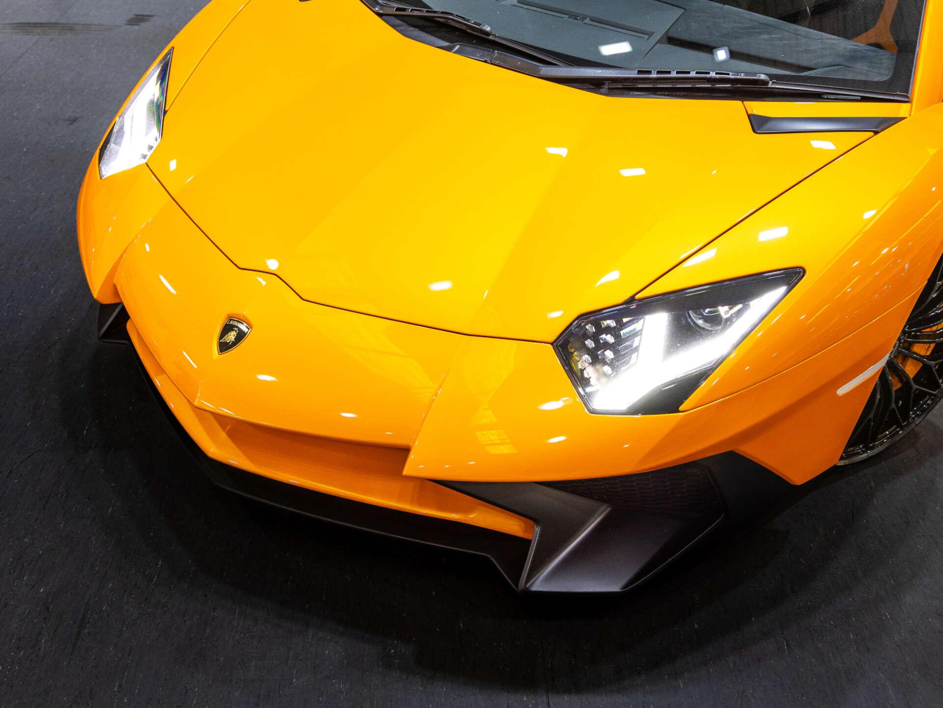 Lamborghini Aventador view 55
