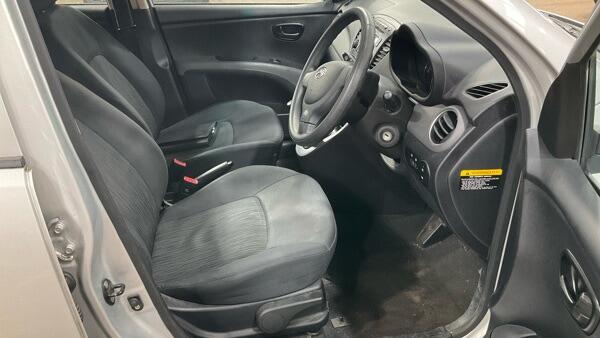 Hyundai I10 view 9