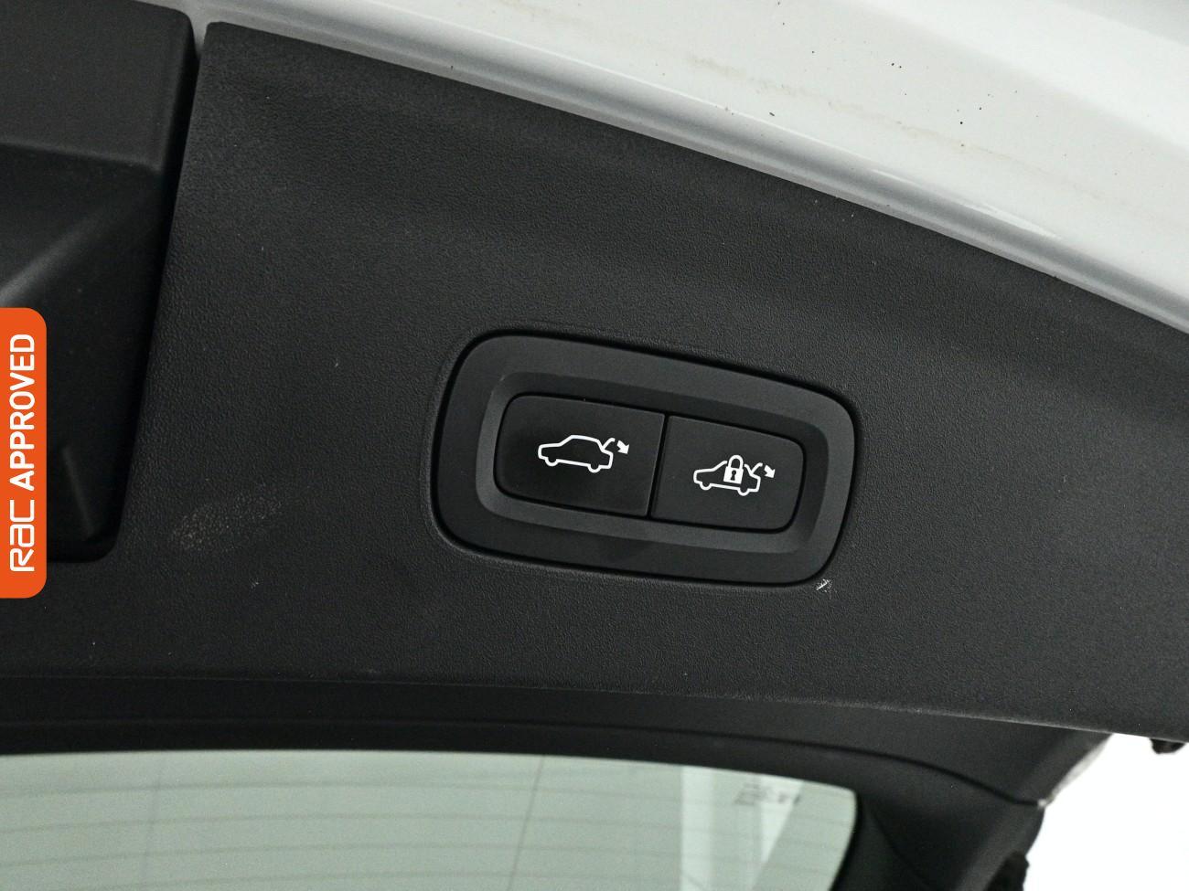Polestar 2 view 29