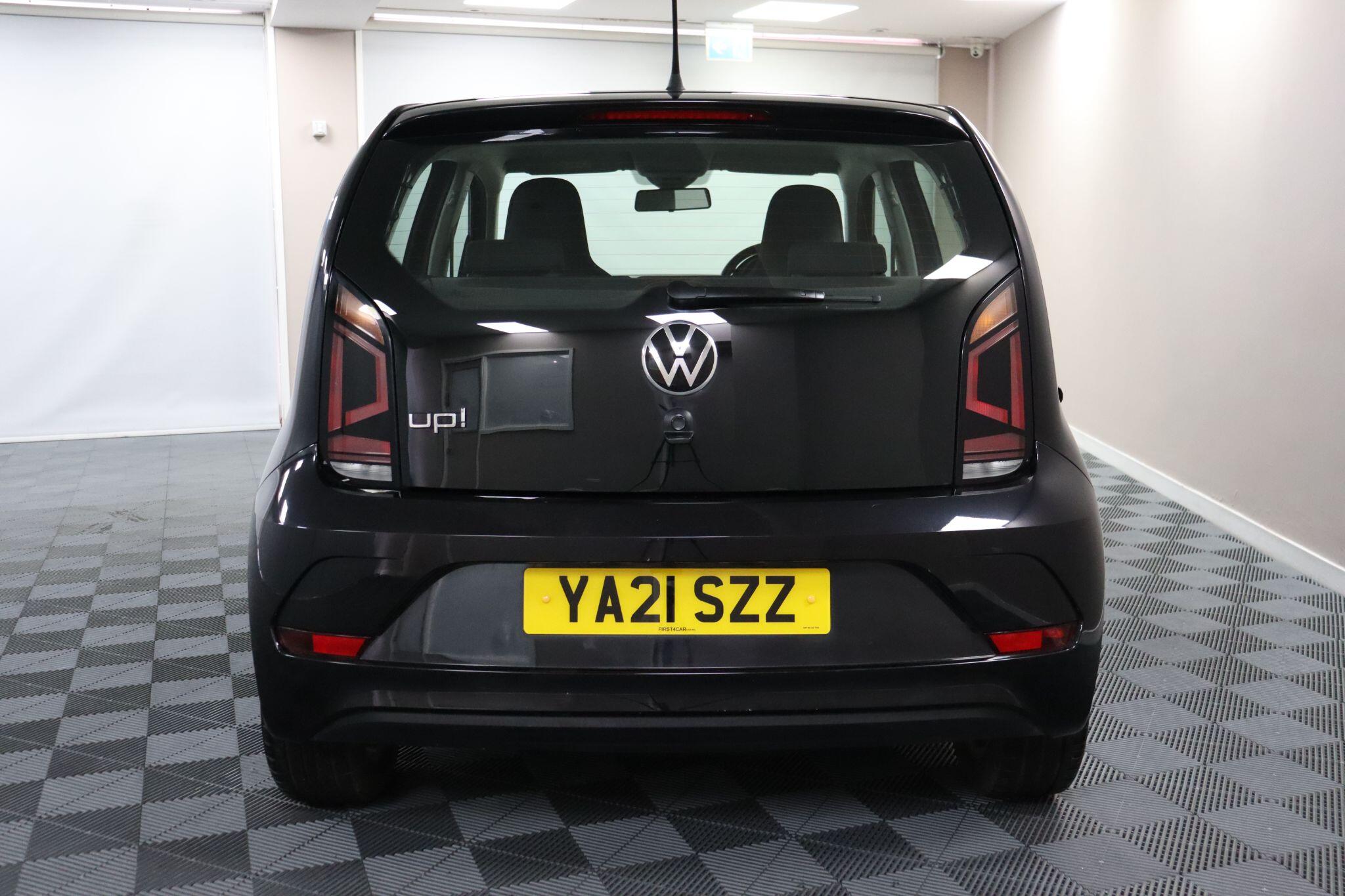 Volkswagen Up! view 8