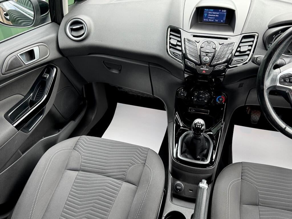 Ford Fiesta view 30