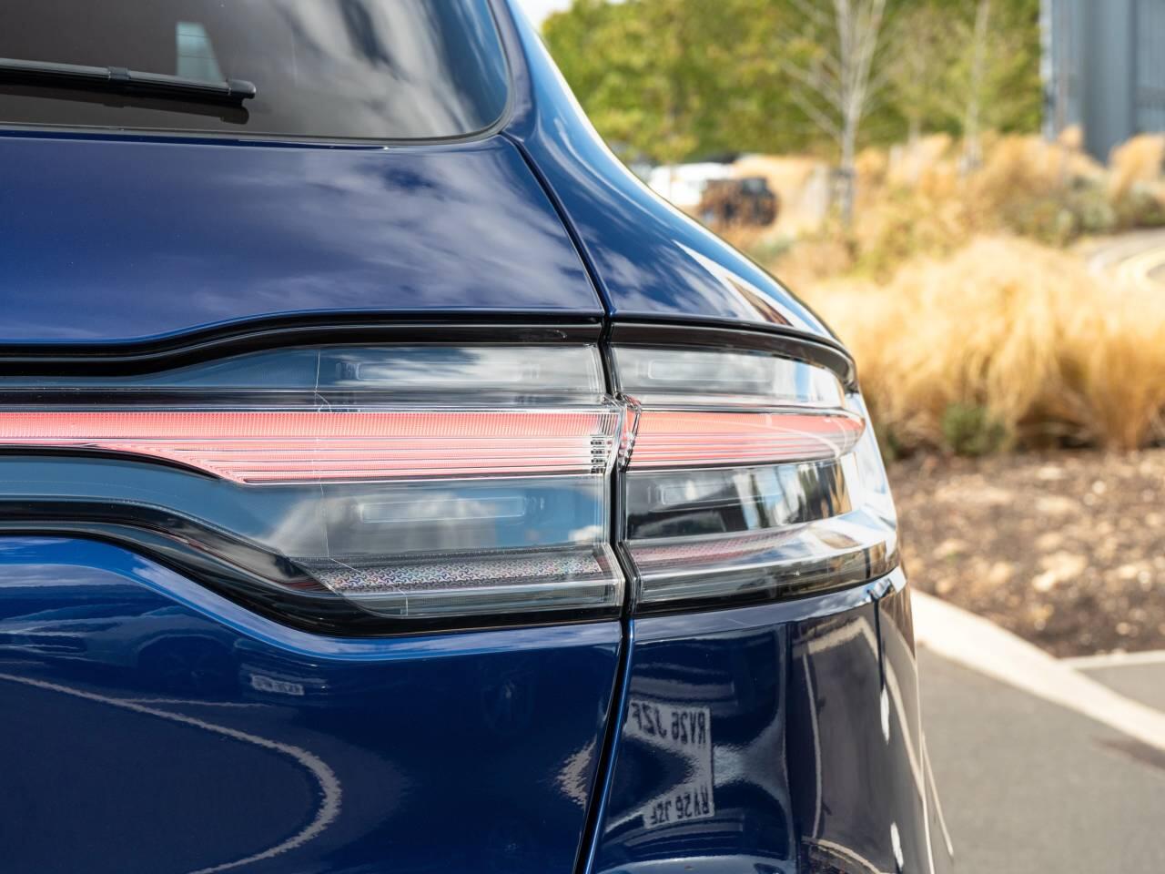 Porsche Macan view 9