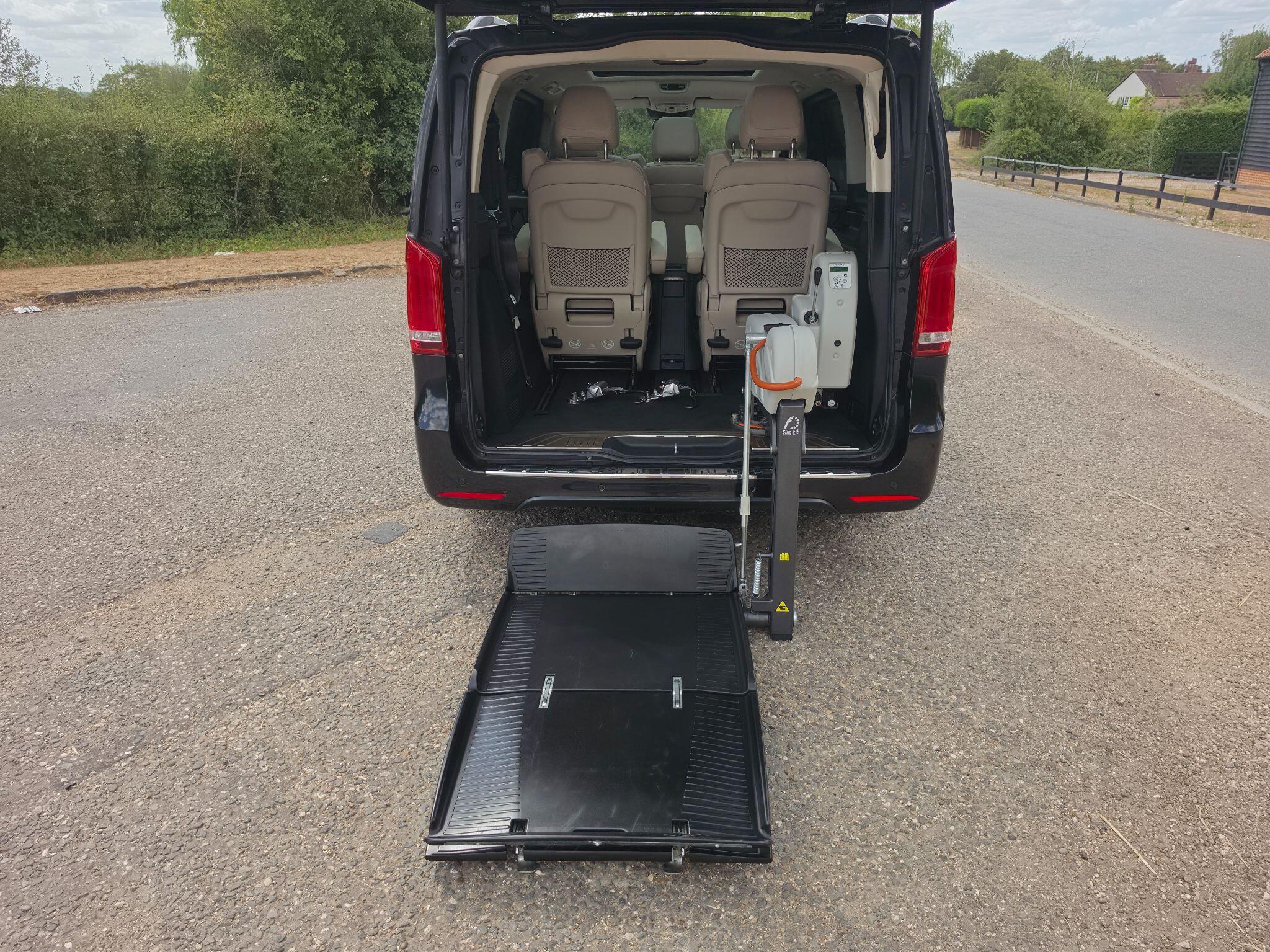 Mercedes-Benz V Class view 2