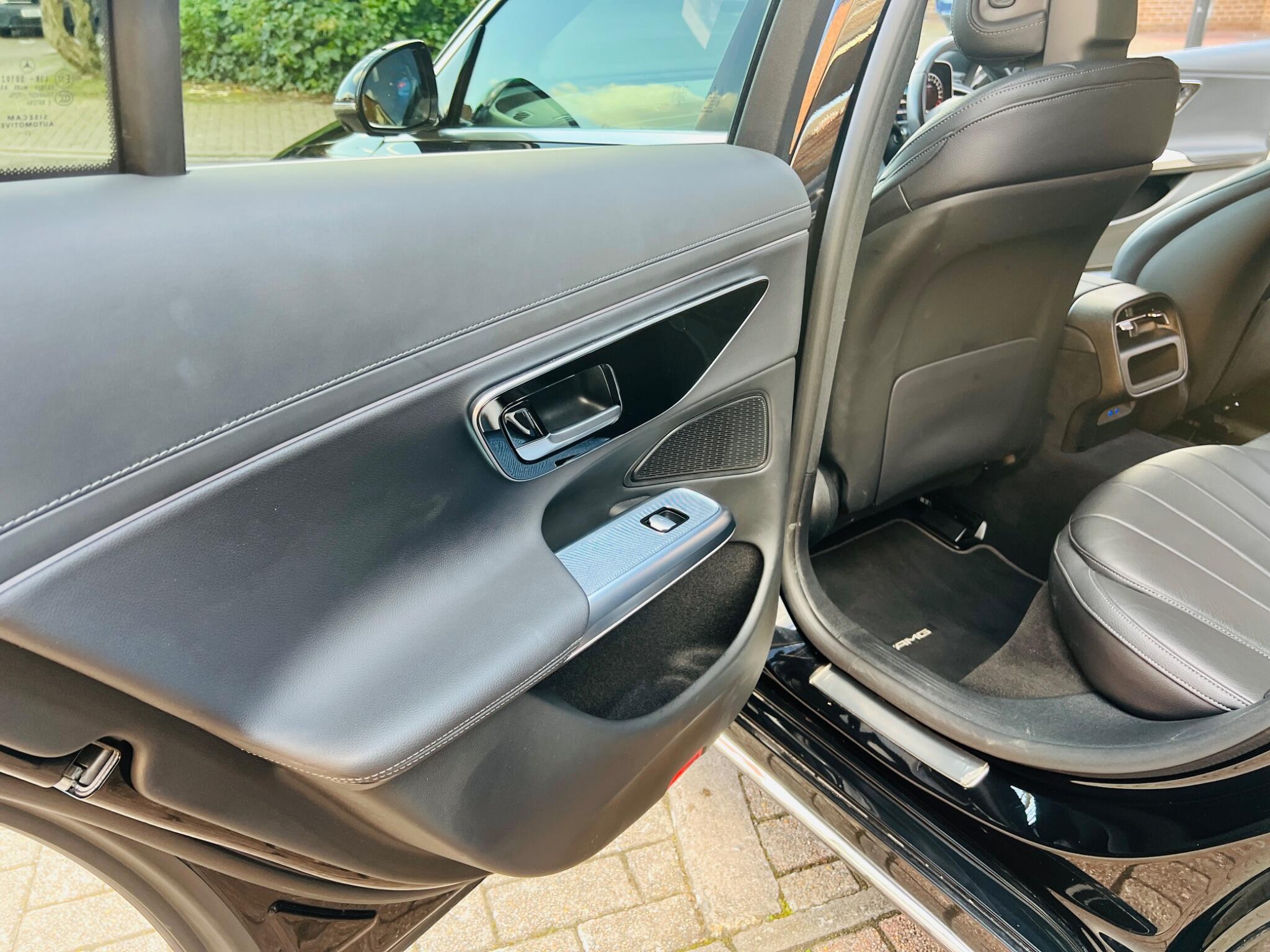 Mercedes-Benz E Class view 19