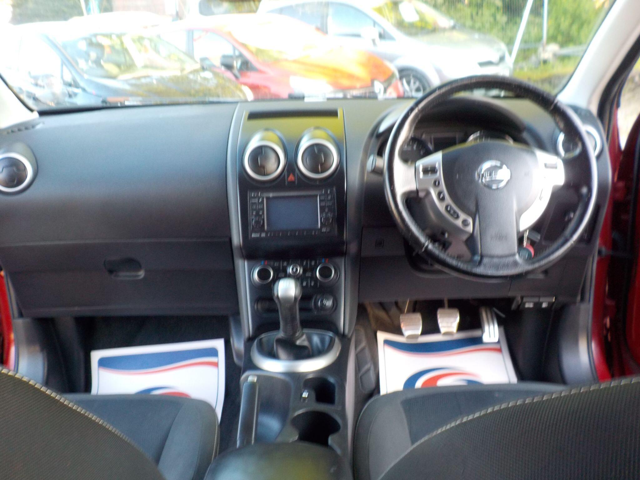 Nissan Qashqai 1.6 n-tec 2WD Euro 5 5dr