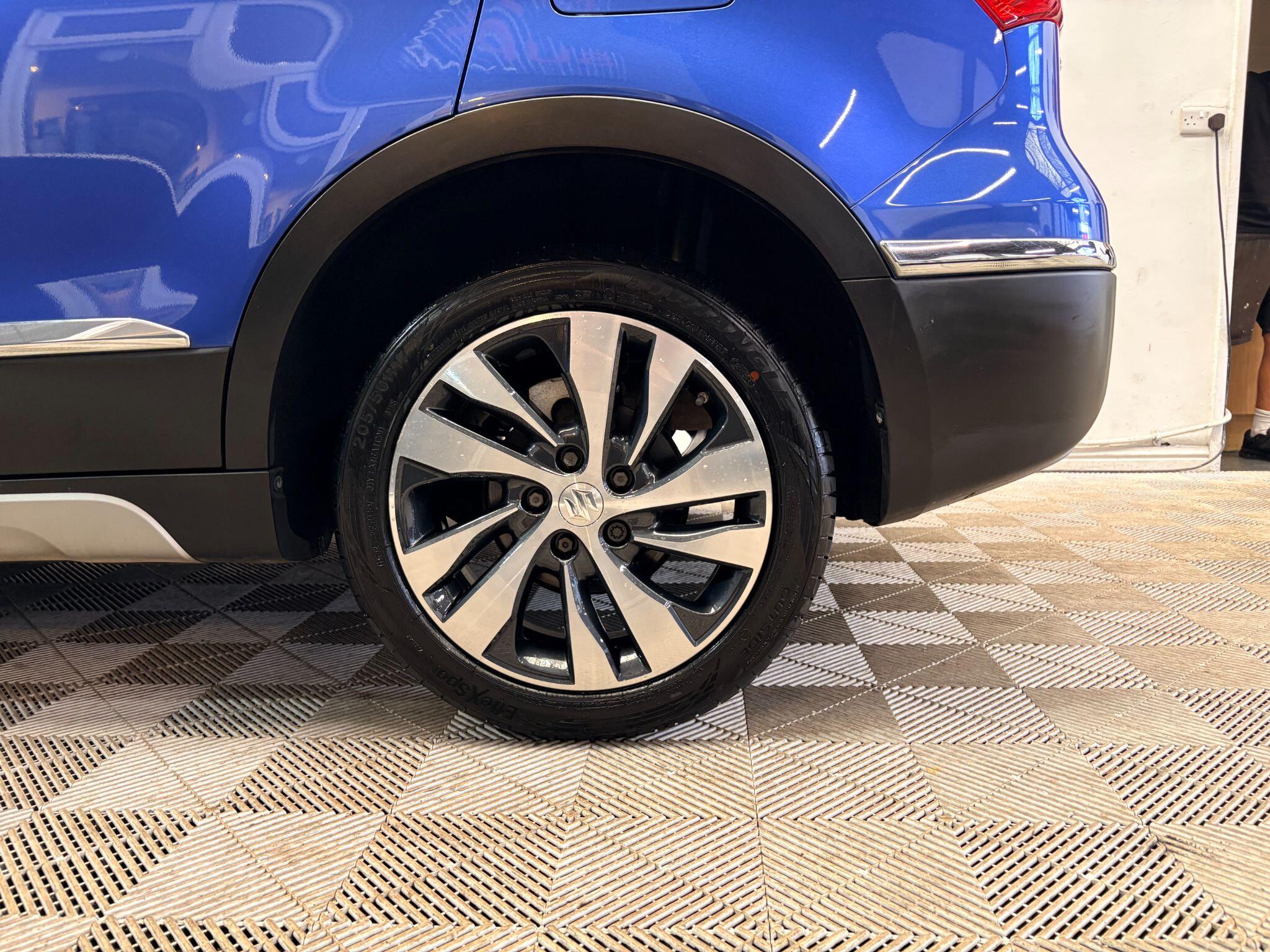 Suzuki SX4 S-Cross view 8