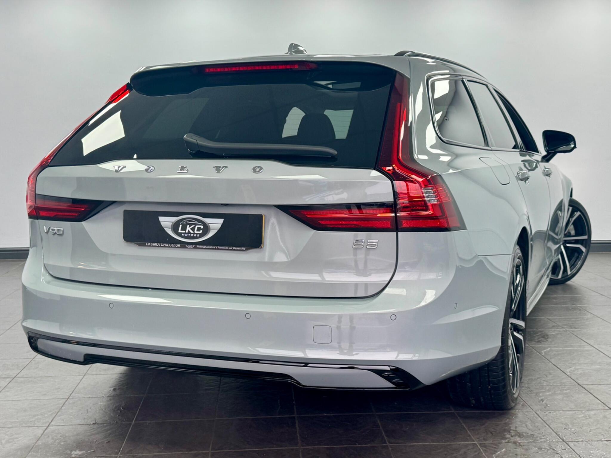 Volvo V90 view 31