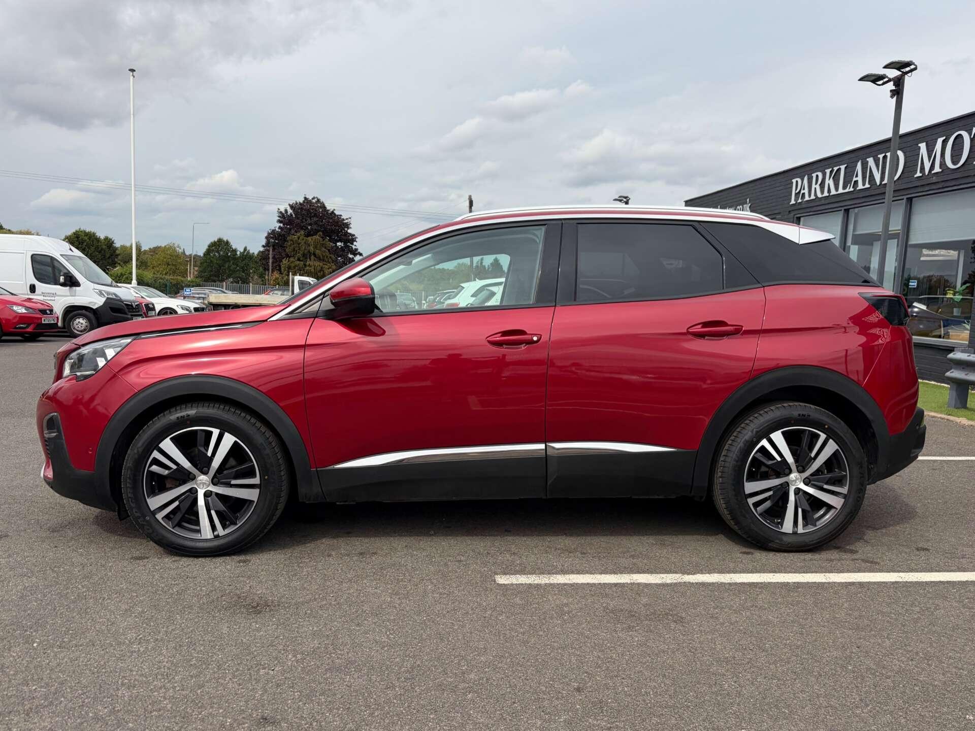 Peugeot 3008 view 5