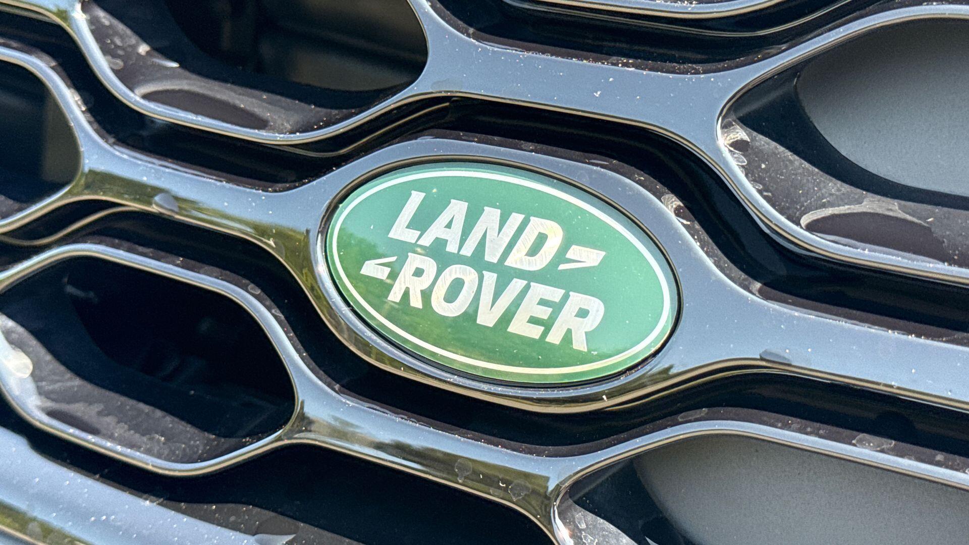 Land Rover Discovery view 48