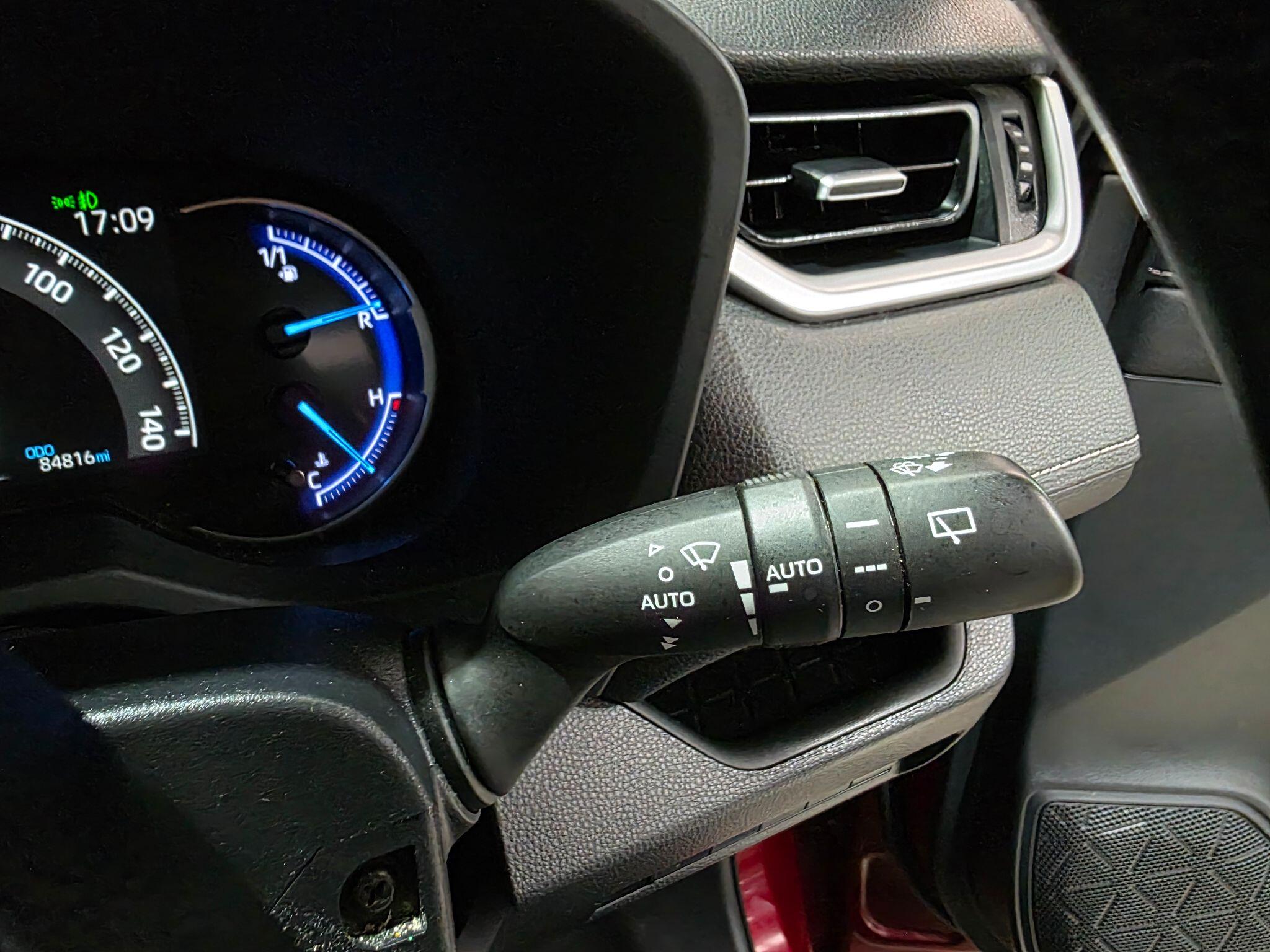 Toyota Rav4 view 18