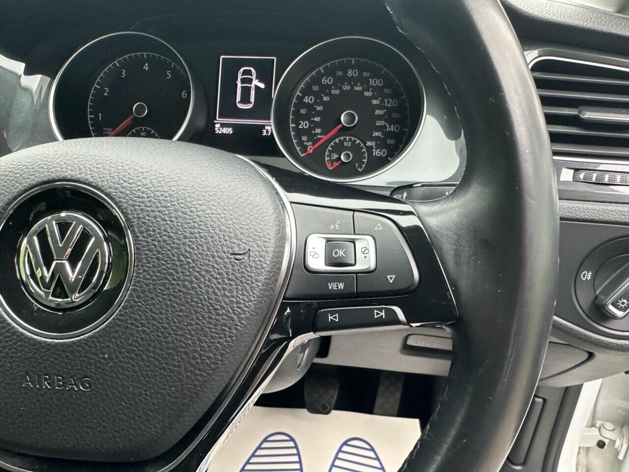 Volkswagen Golf view 28