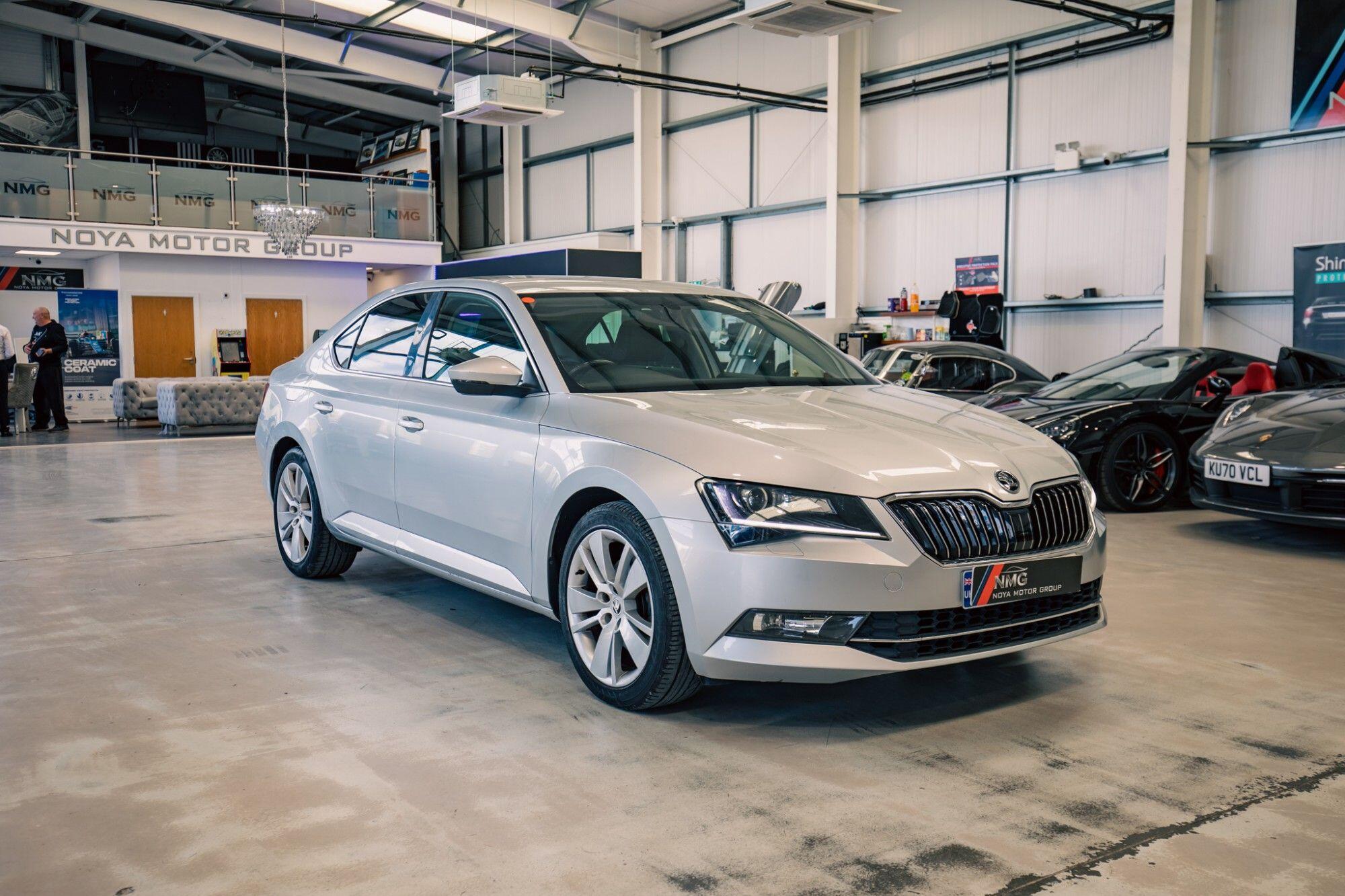 Skoda Superb view 23