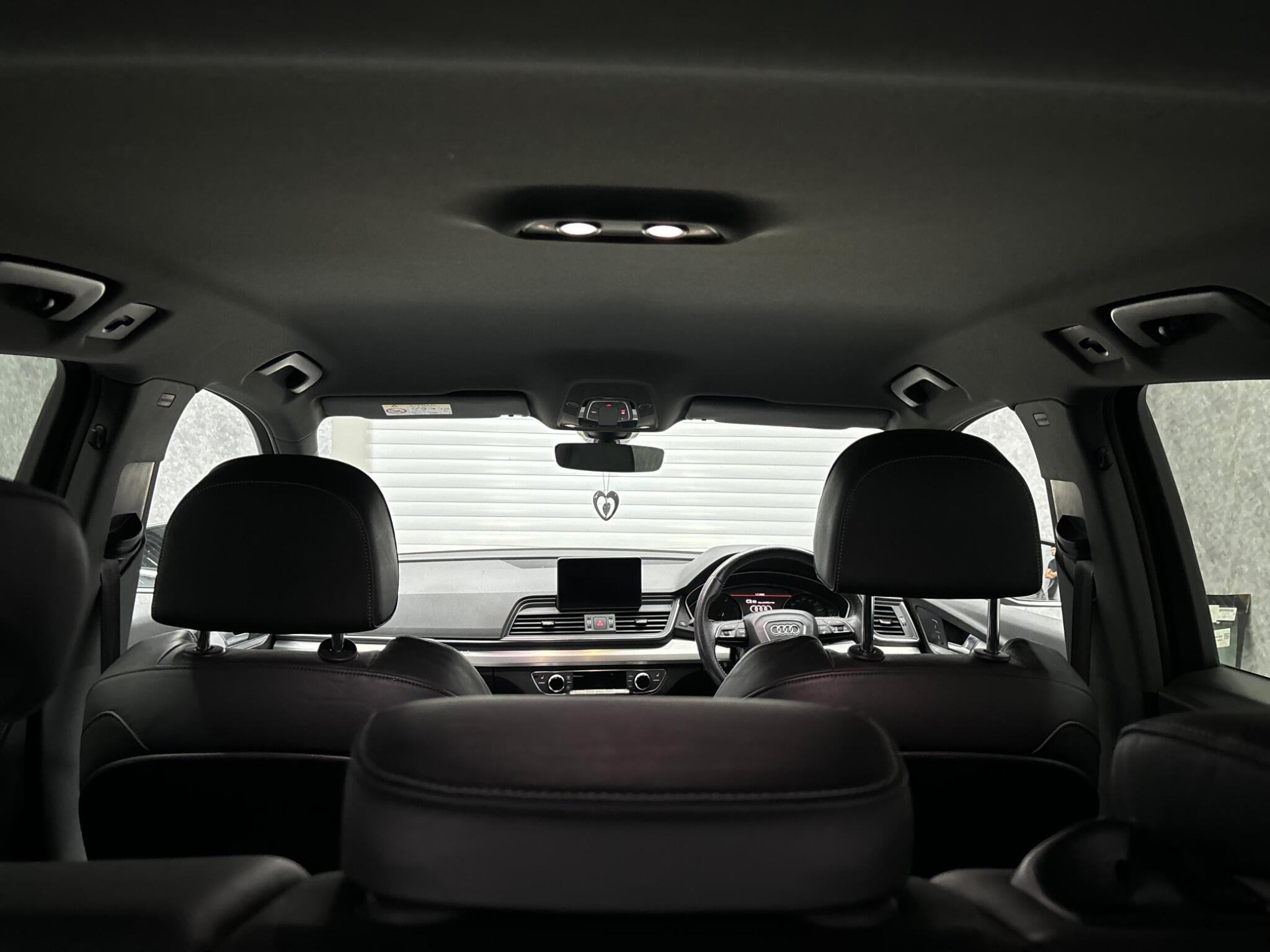 Audi Q5 view 34