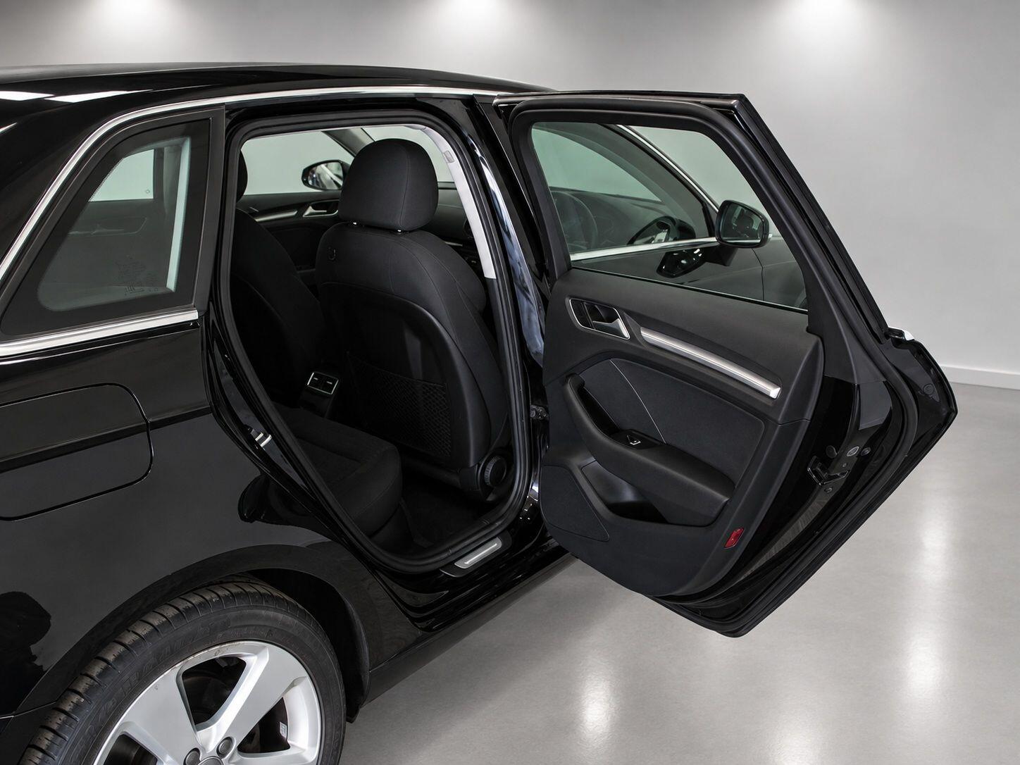 Audi A3 view 25