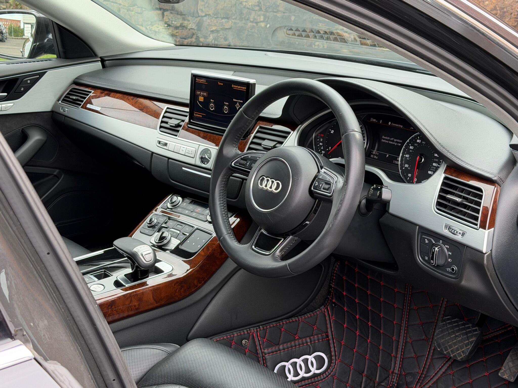 Audi A8 view 11