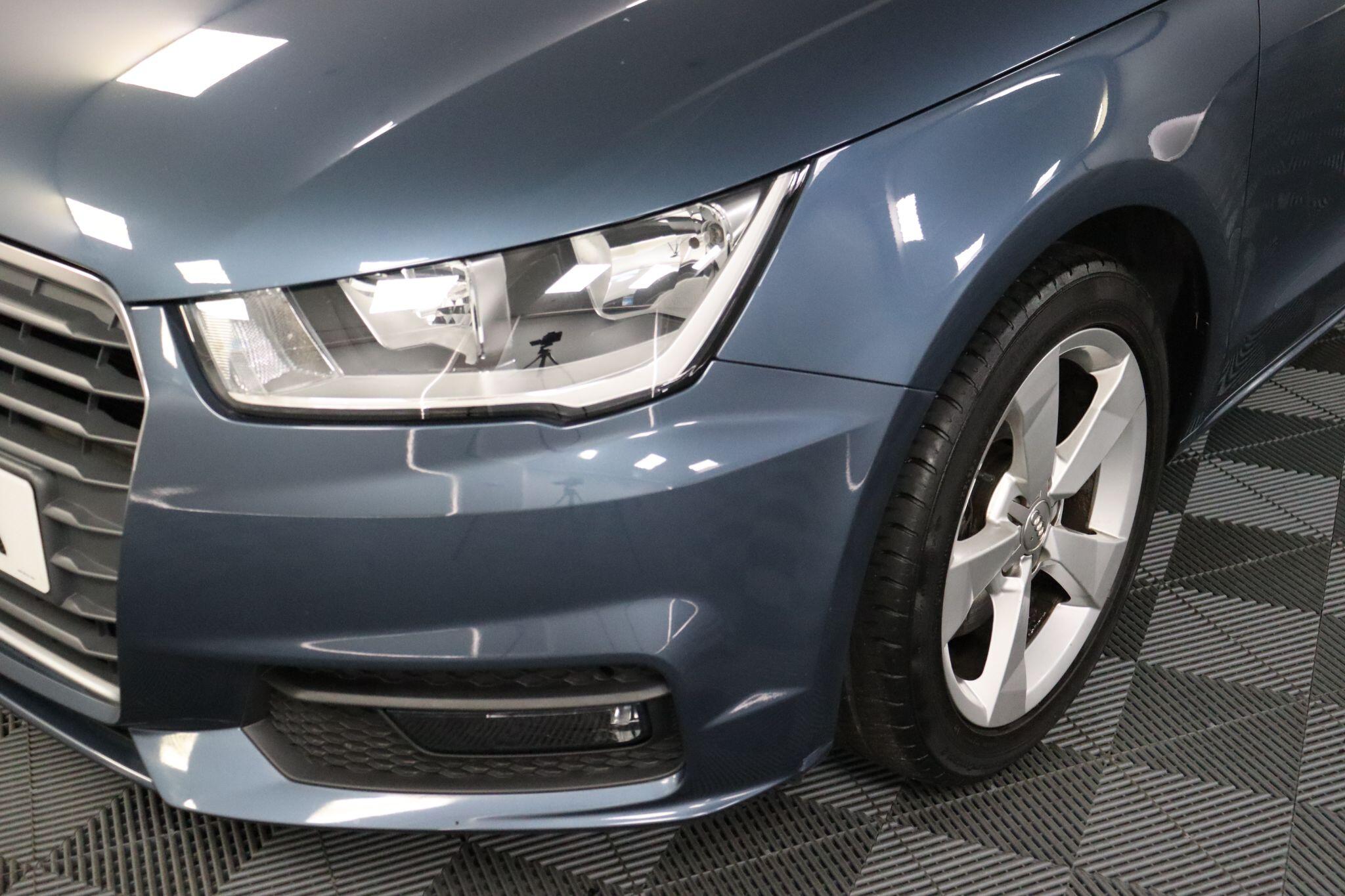 Audi A1 view 32