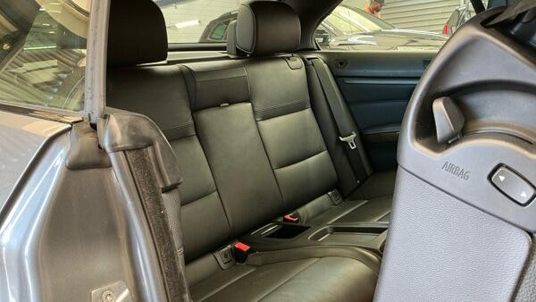 BMW 3 Series view 11