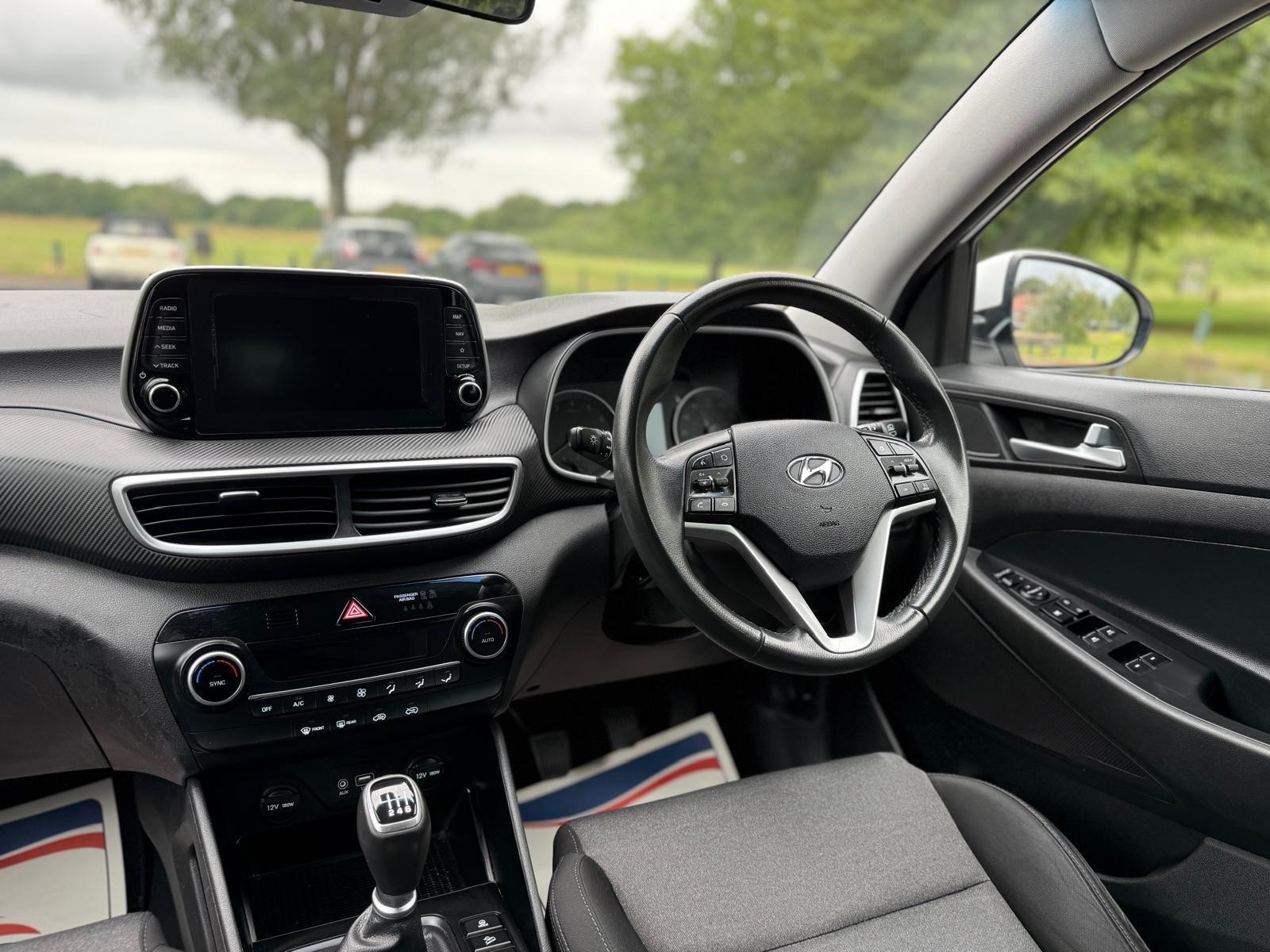 Hyundai Tucson view 22