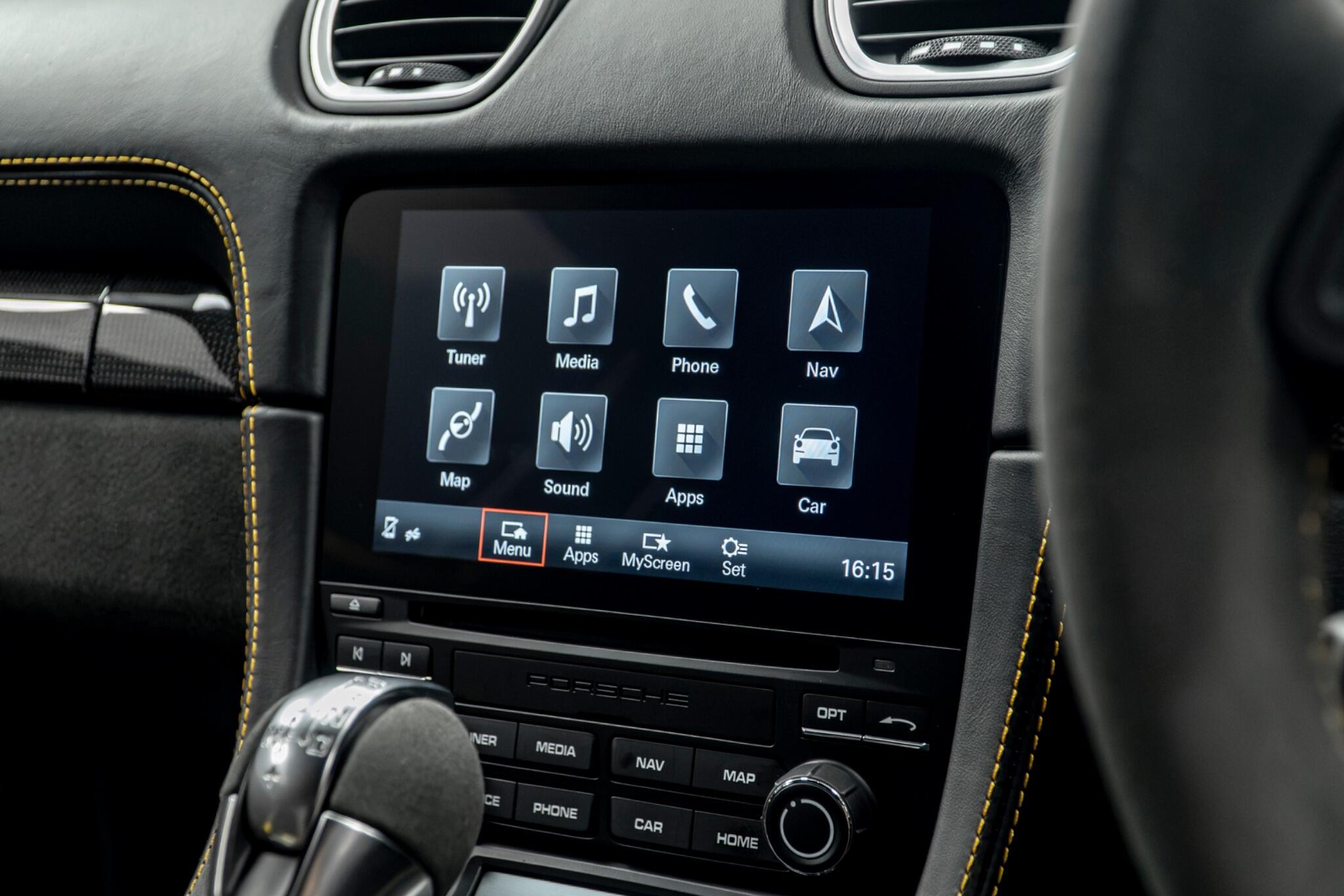 Porsche Cayman view 38