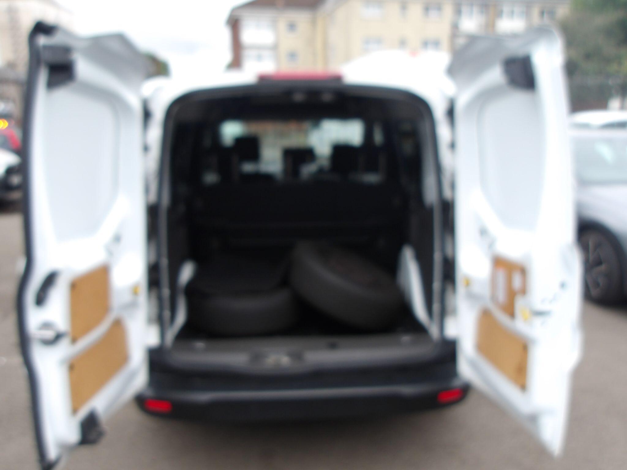 Ford Transit Connect view 13