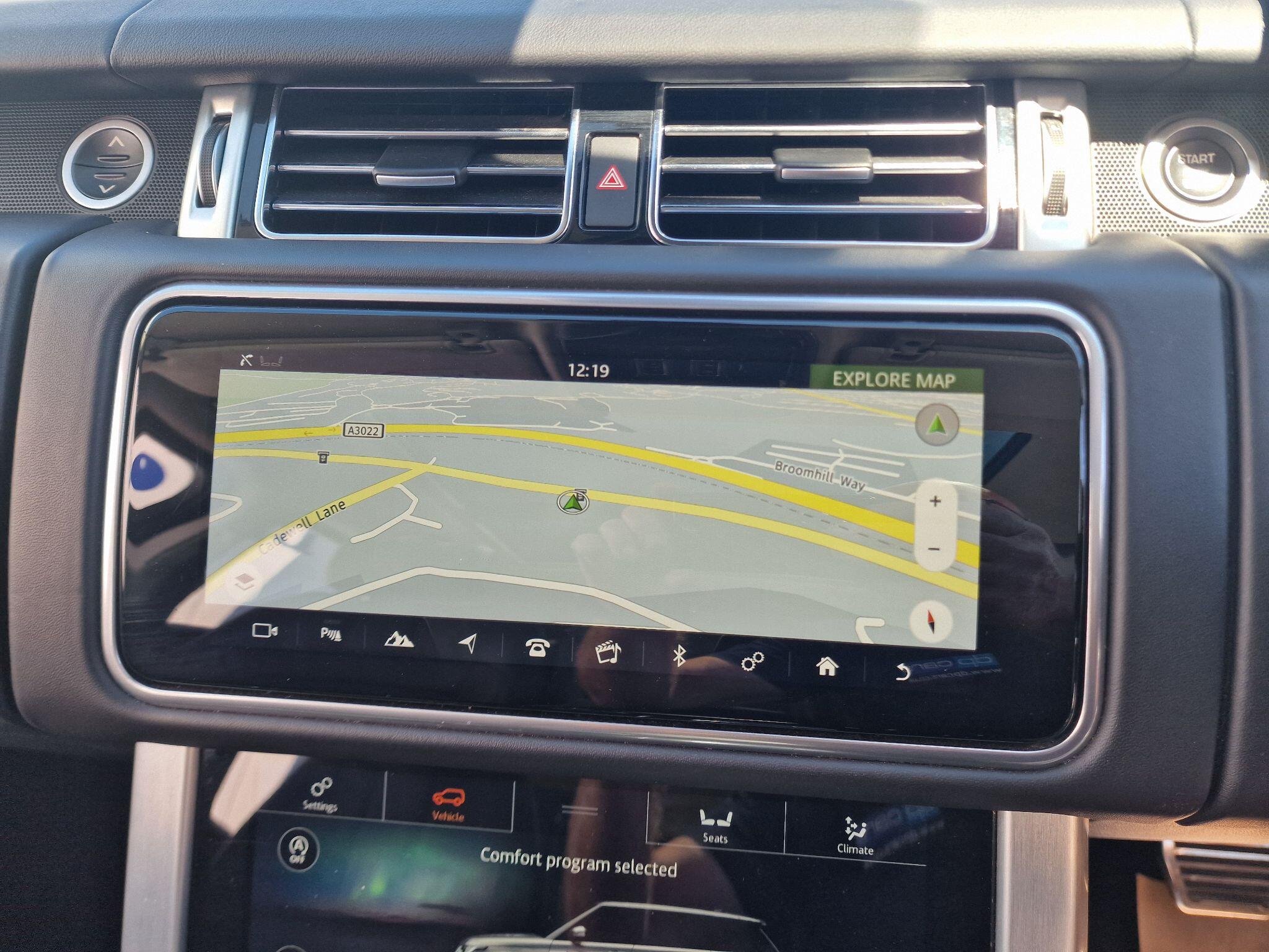 Land Rover Range Rover view 8