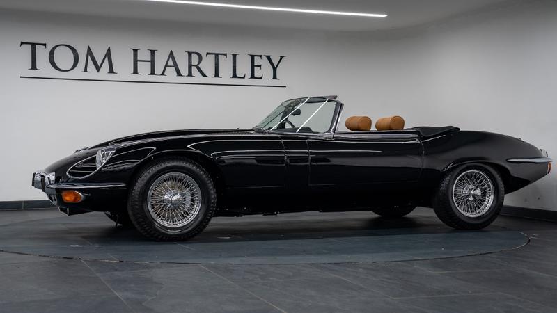 Jaguar E-Type view 14