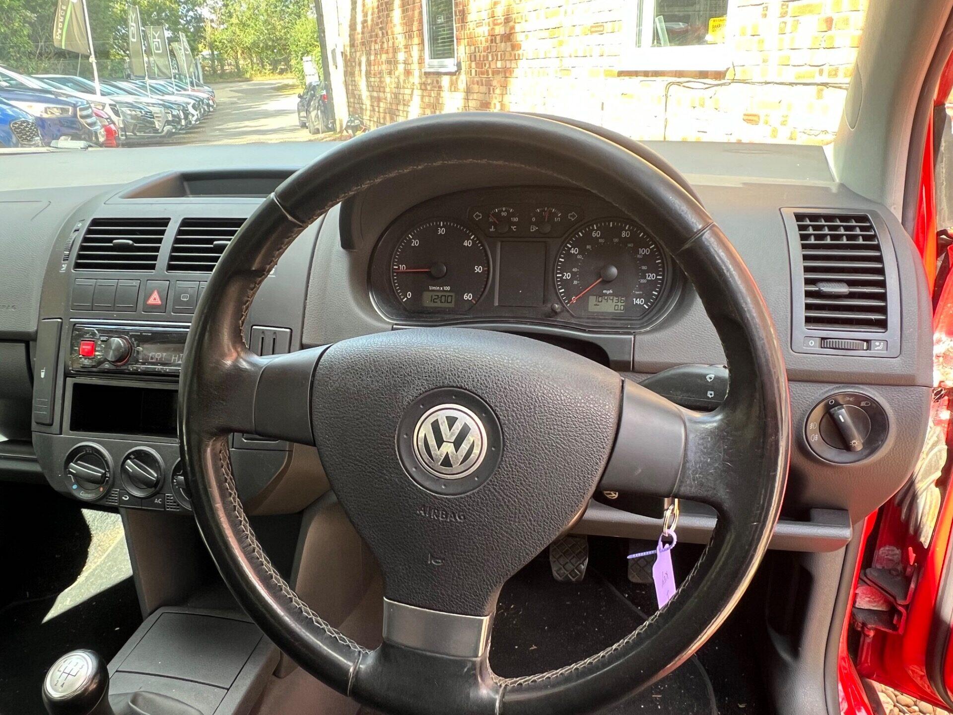 Volkswagen Polo view 19