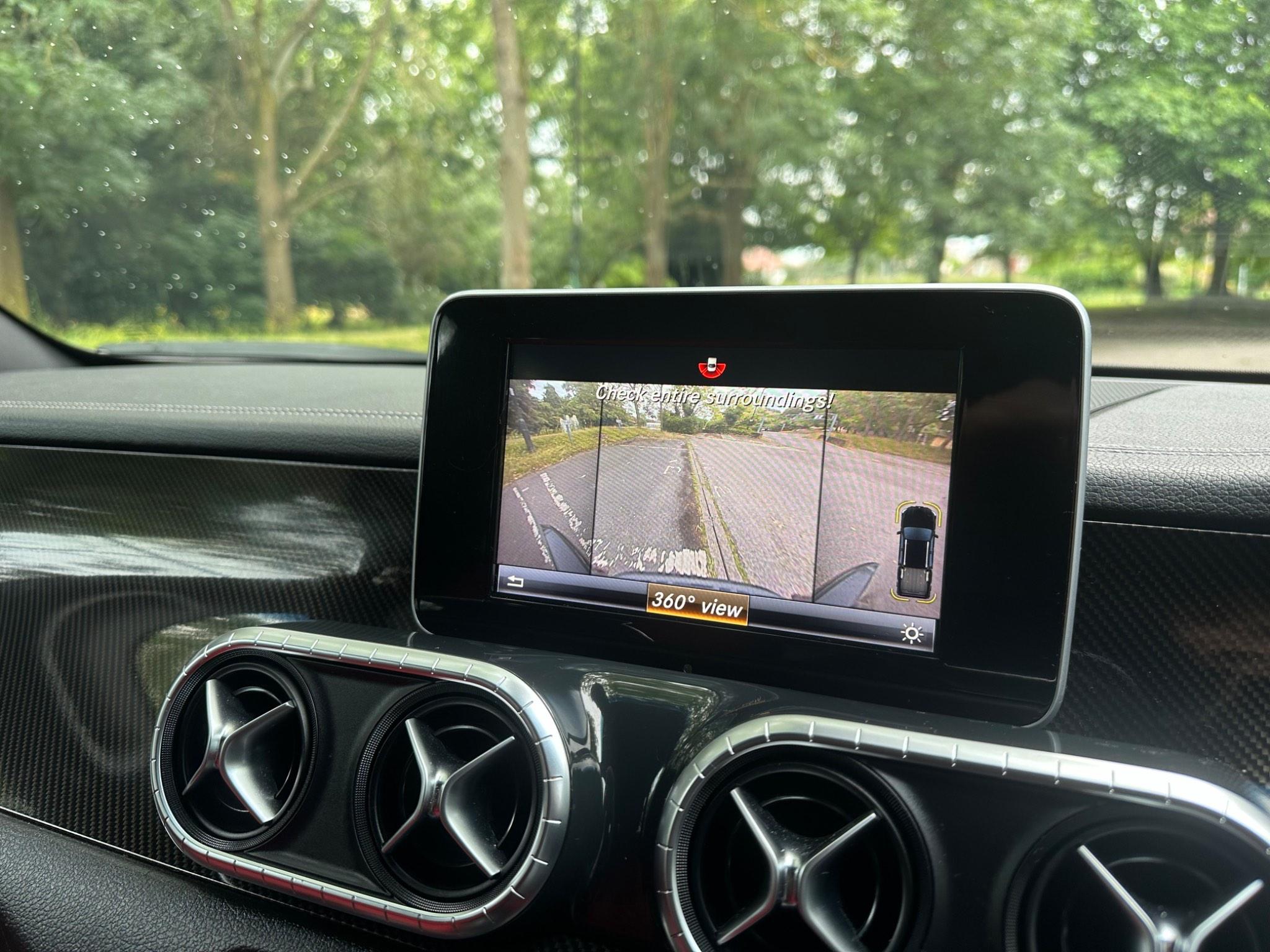 Mercedes-Benz X-Class view 30