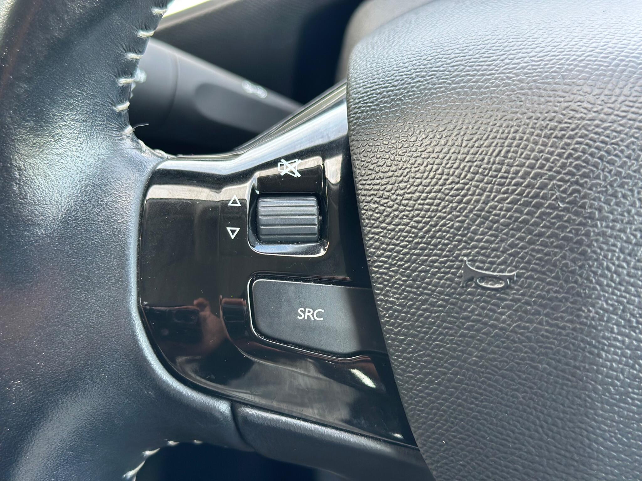 Peugeot 308 view 35