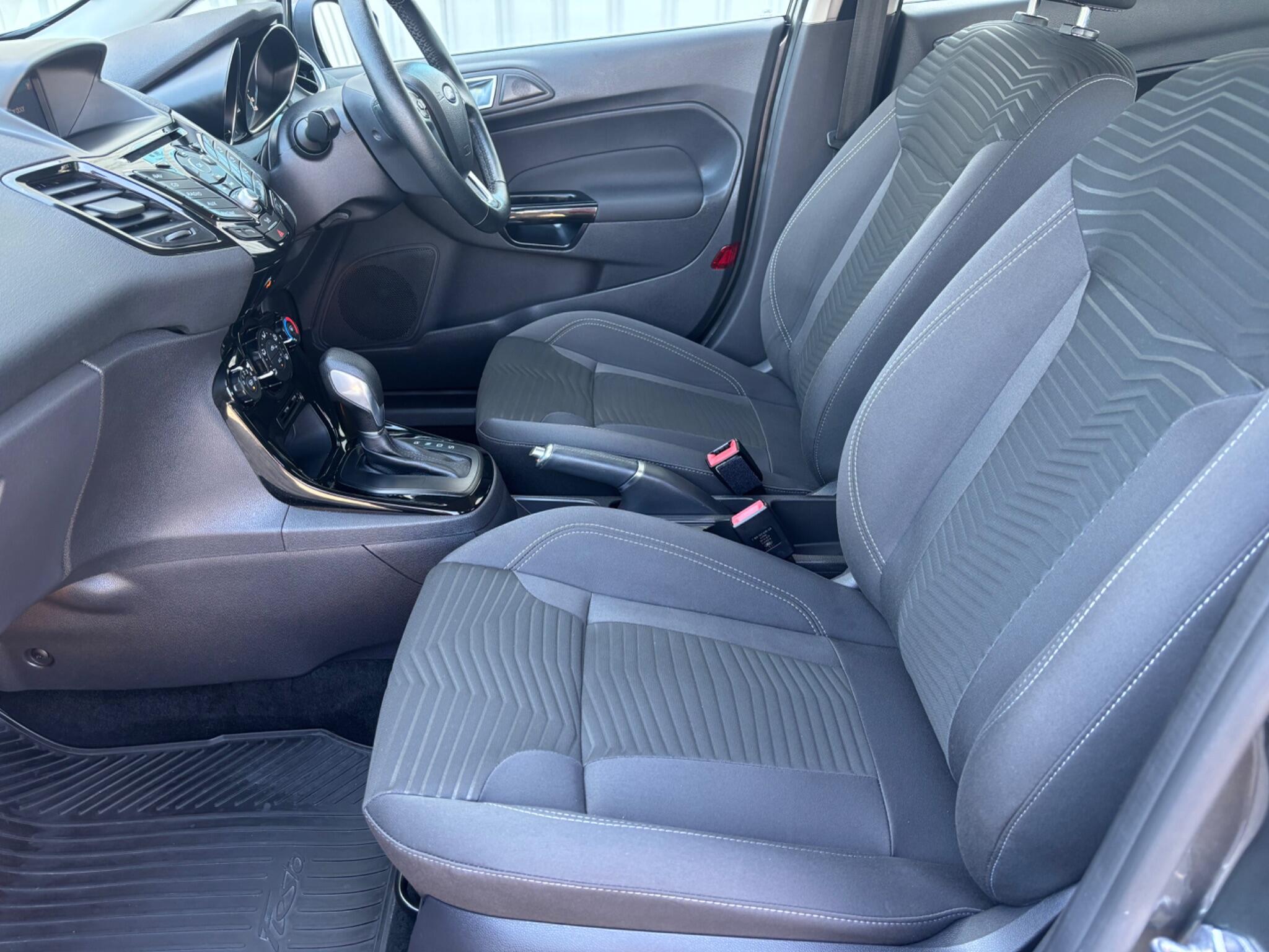 Ford Fiesta view 16