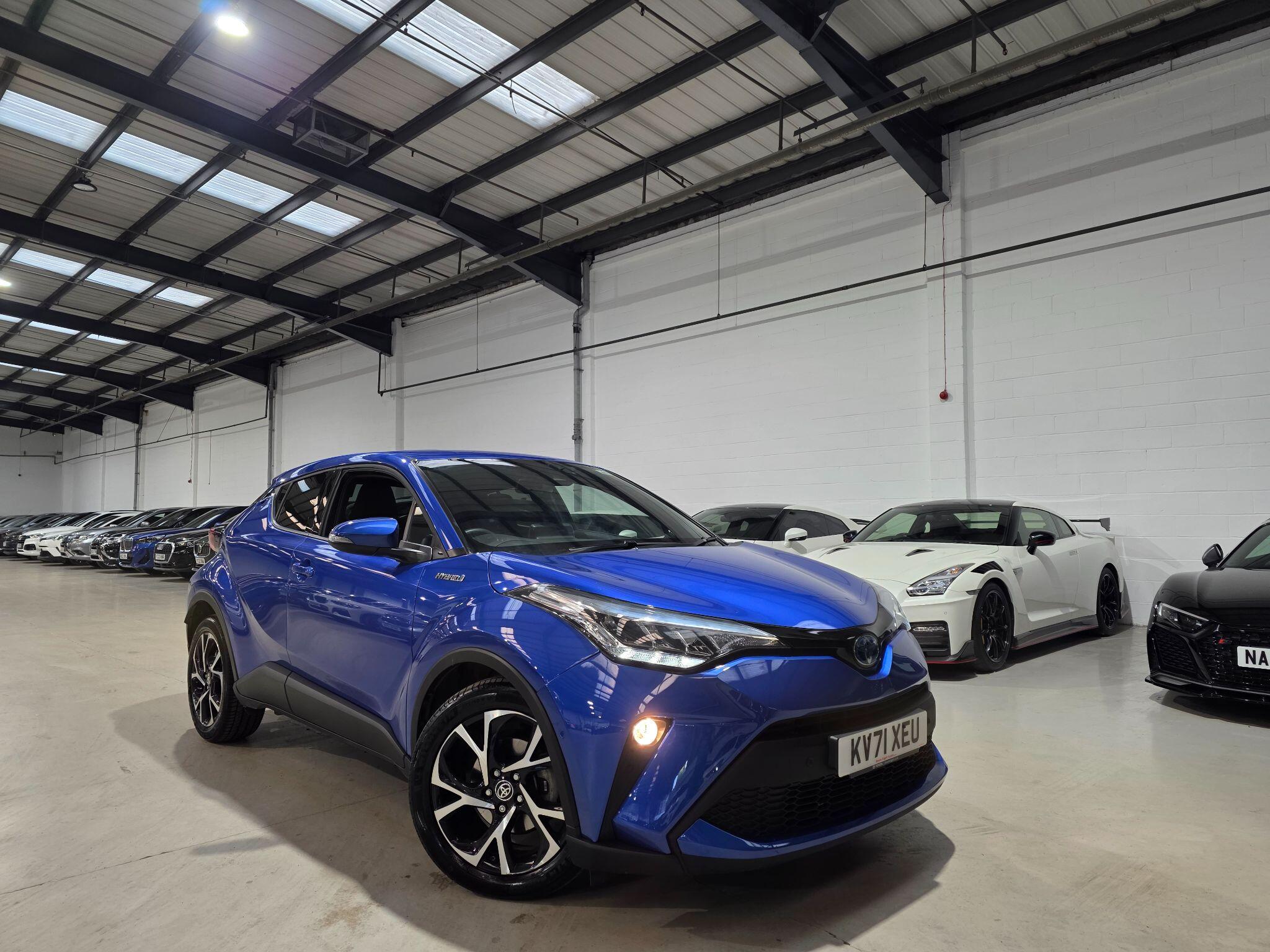 Toyota C-HR view 3