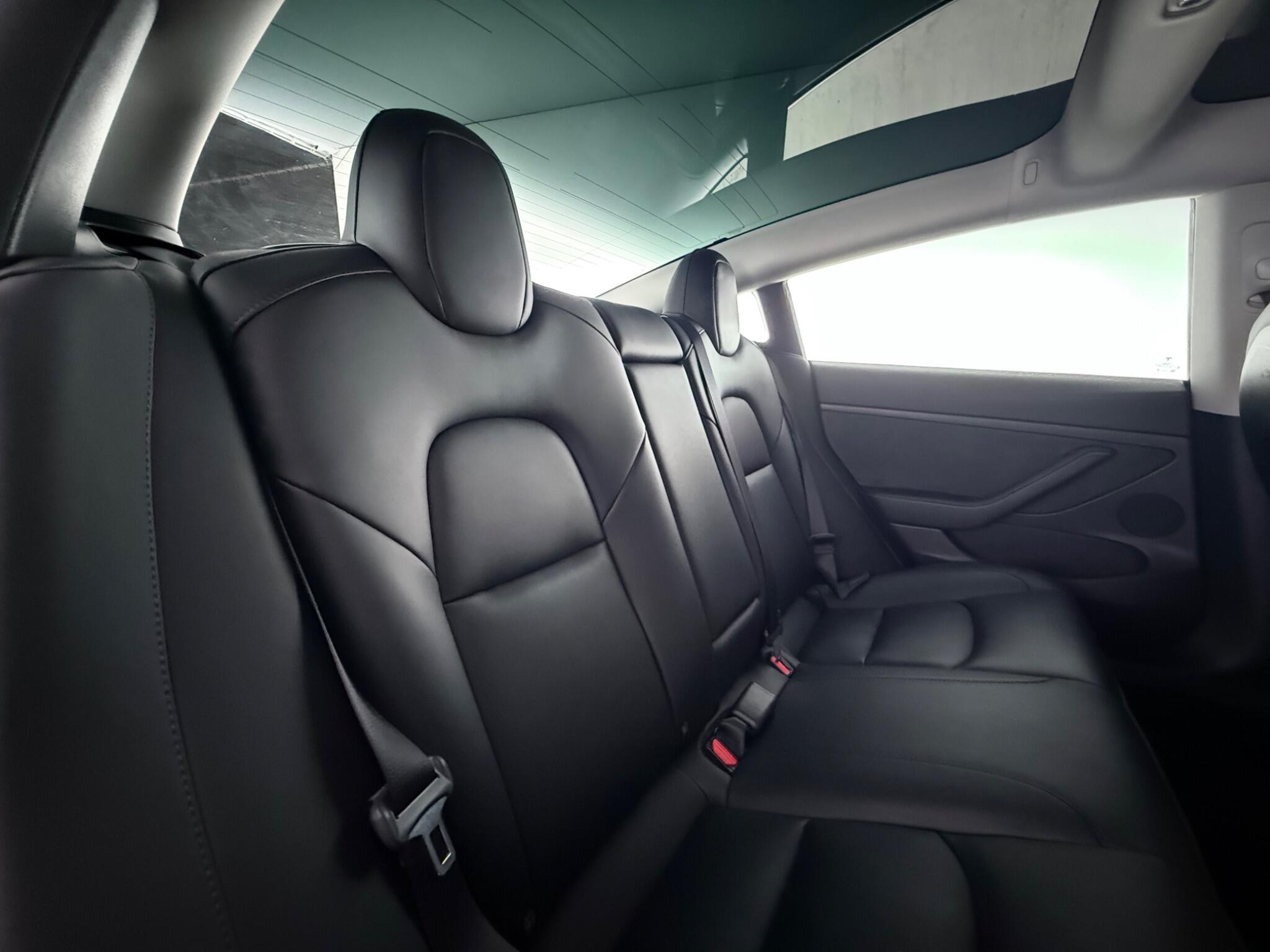 Tesla Model 3 view 35
