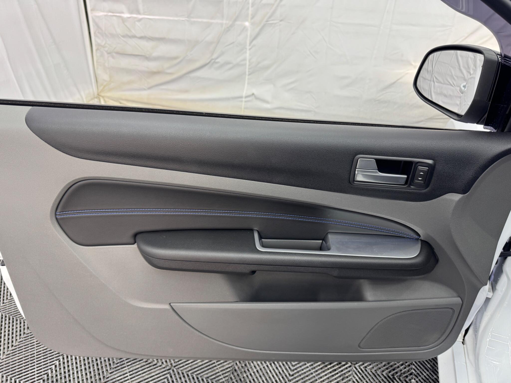 Ford Focus view 36
