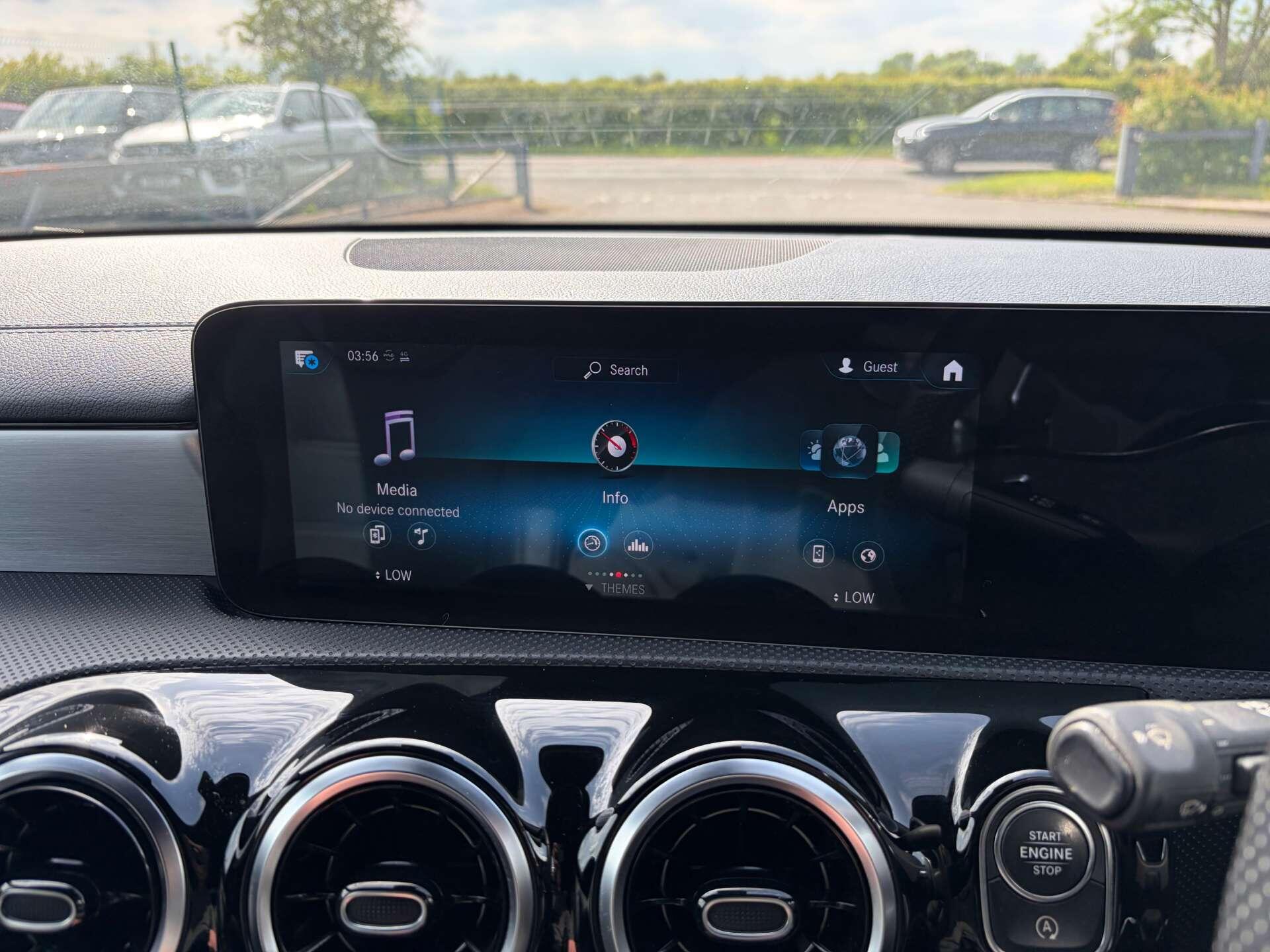 Mercedes-Benz Cla view 51