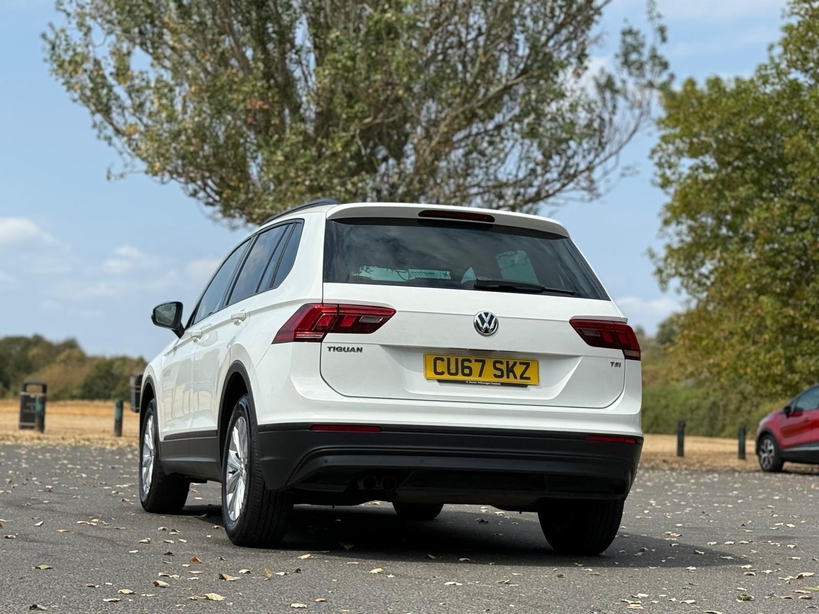 Volkswagen Tiguan view 19