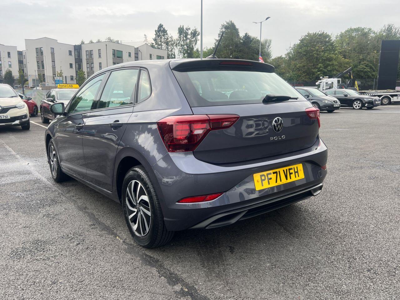 Volkswagen Polo view 4
