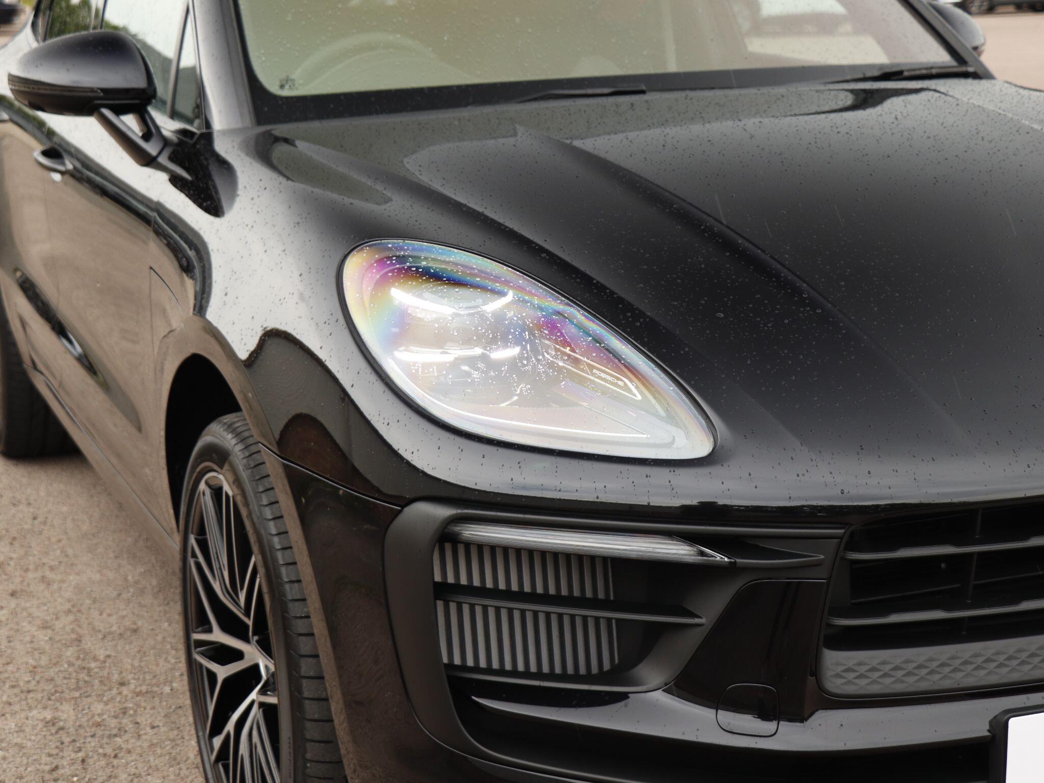Porsche Macan view 33